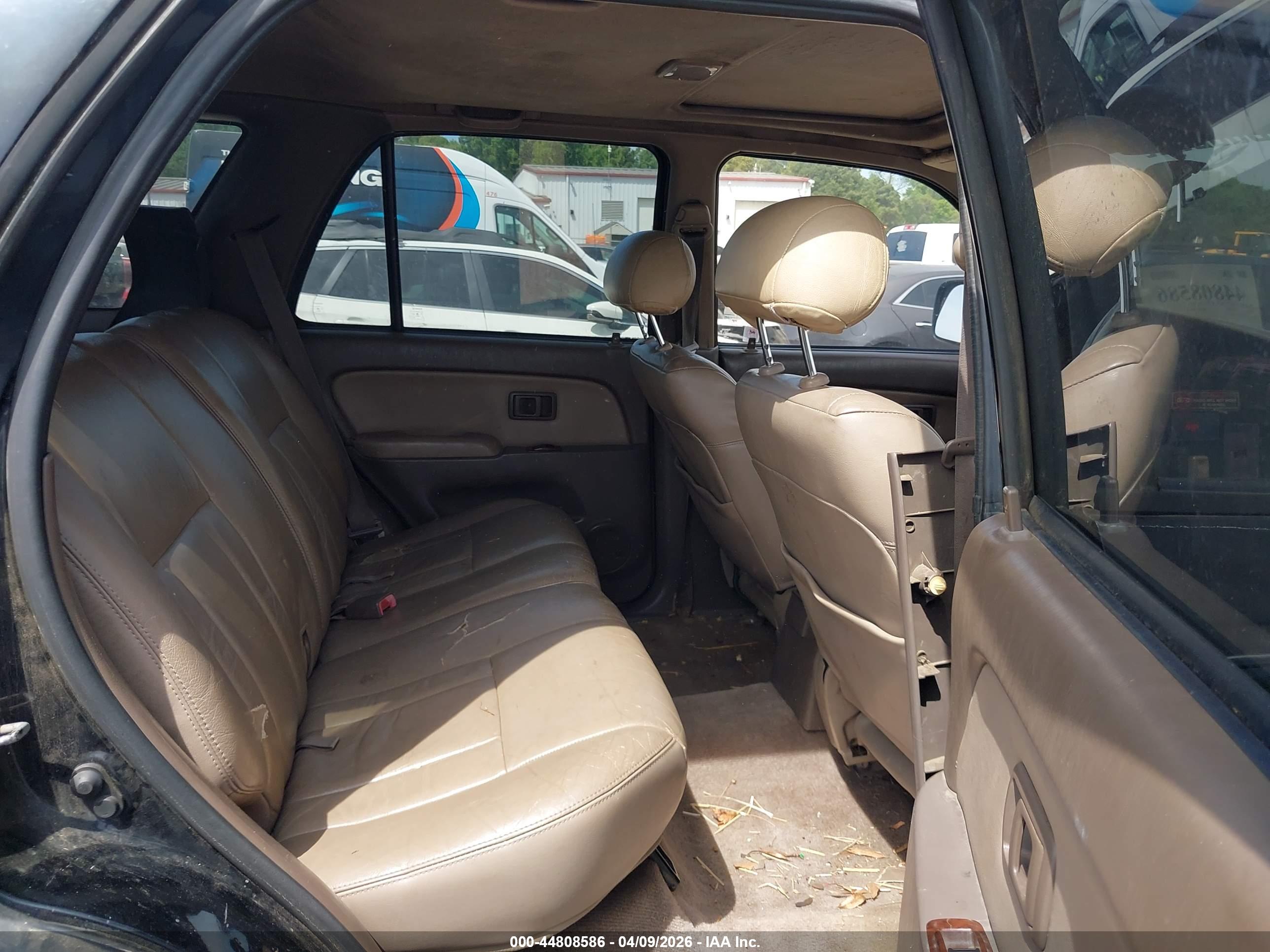 TOYOTA 4RUNNER image 8