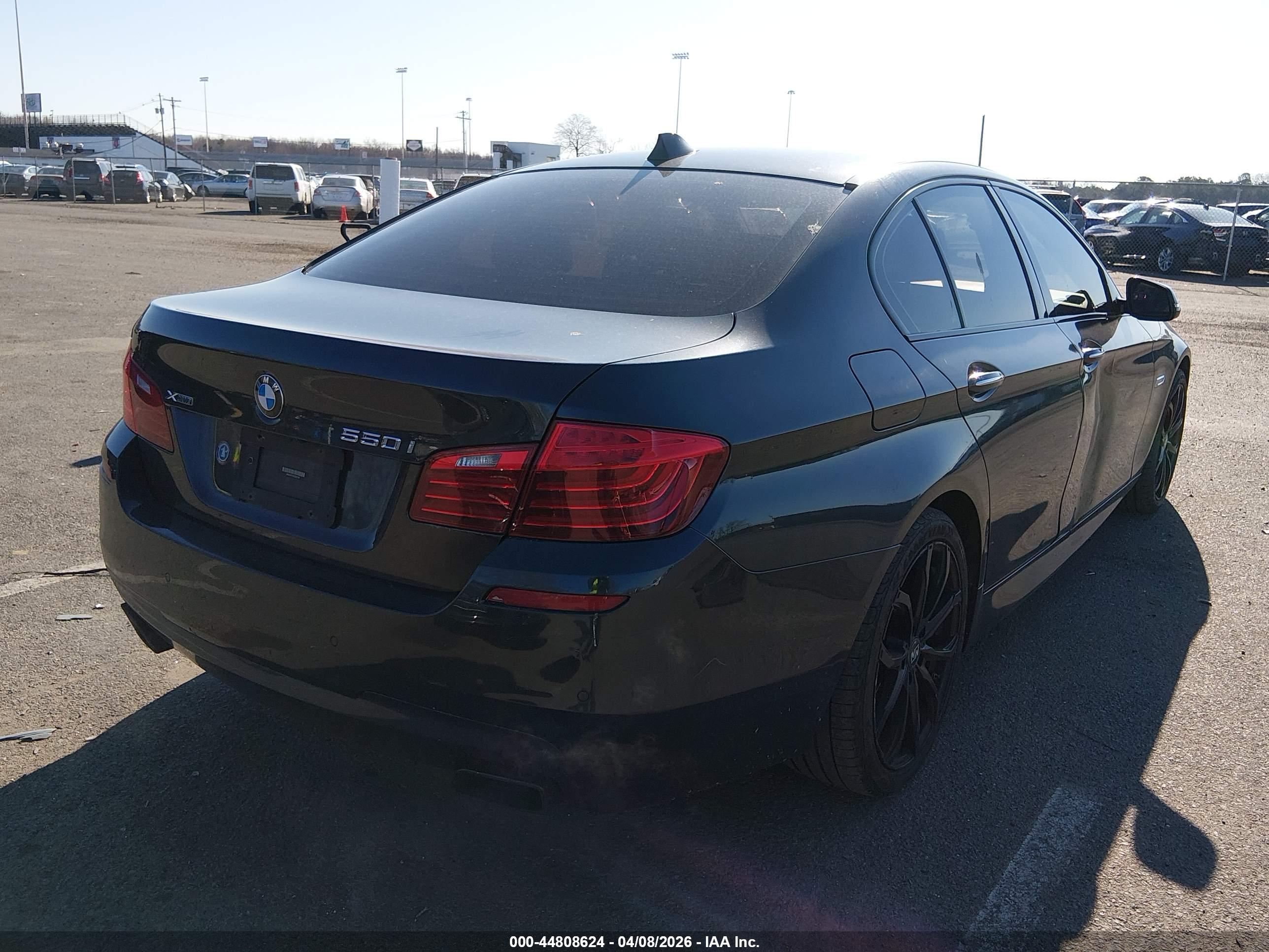 BMW 550I image 4