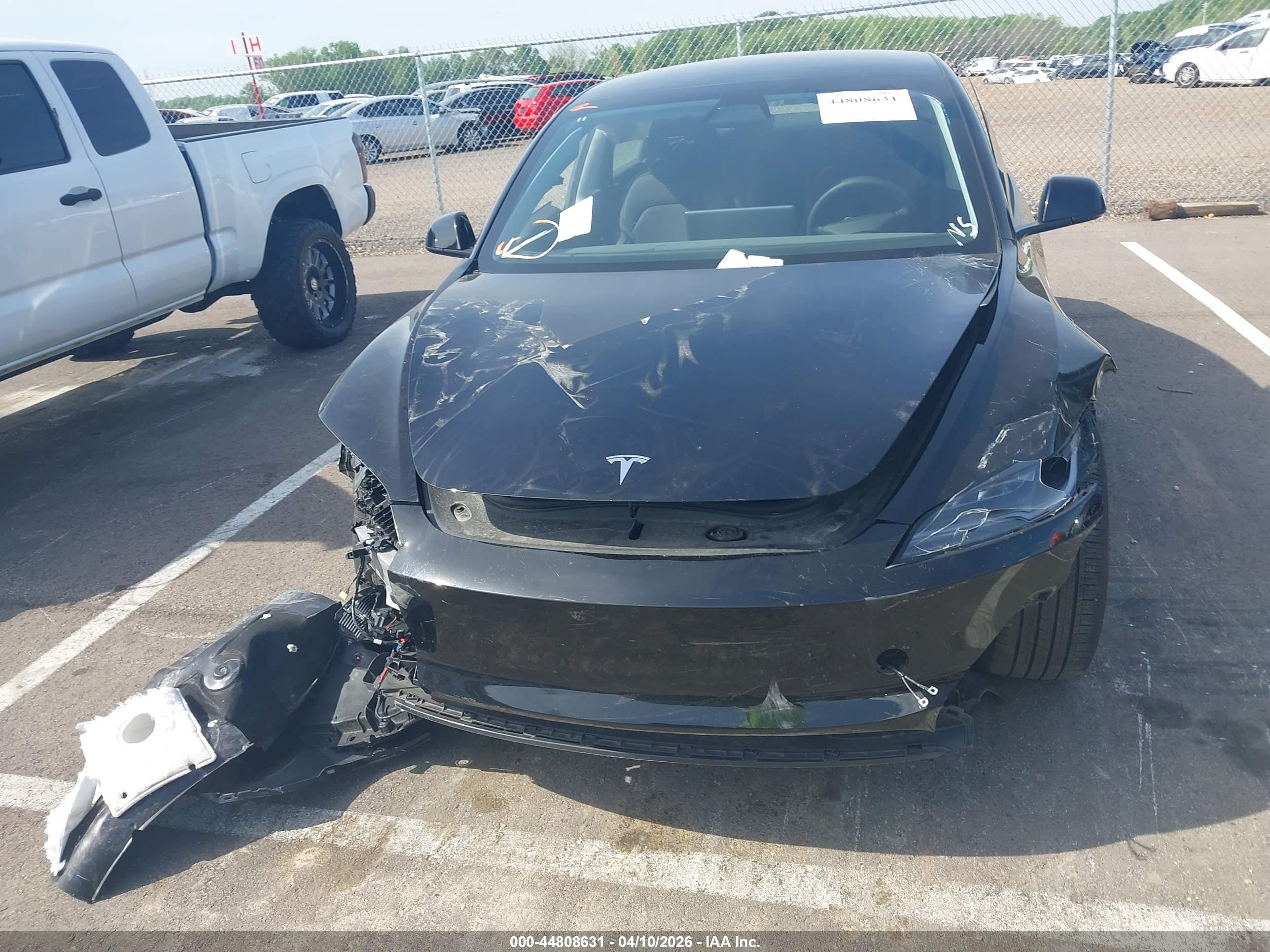 TESLA MODEL image 10