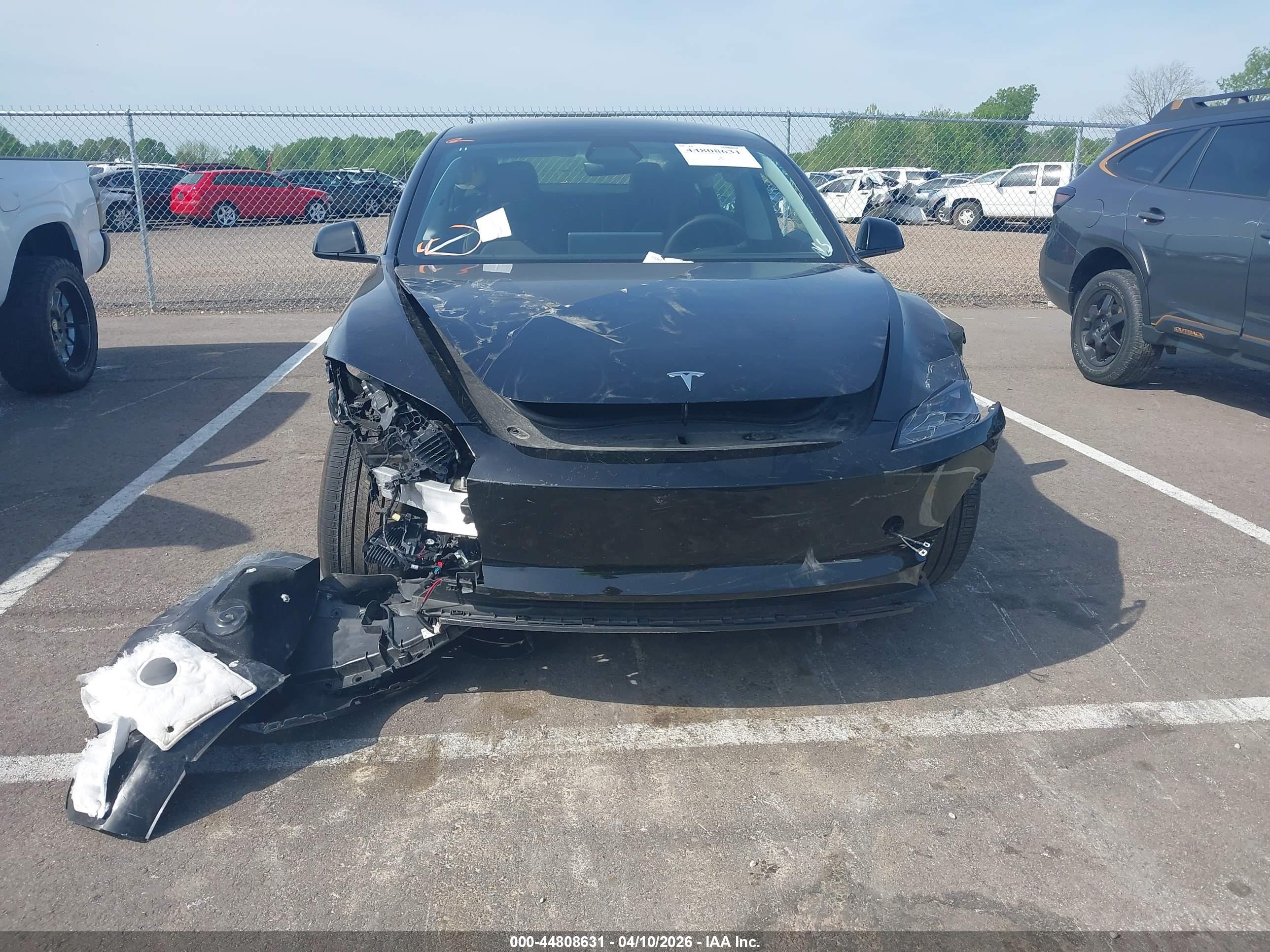 TESLA MODEL image 6