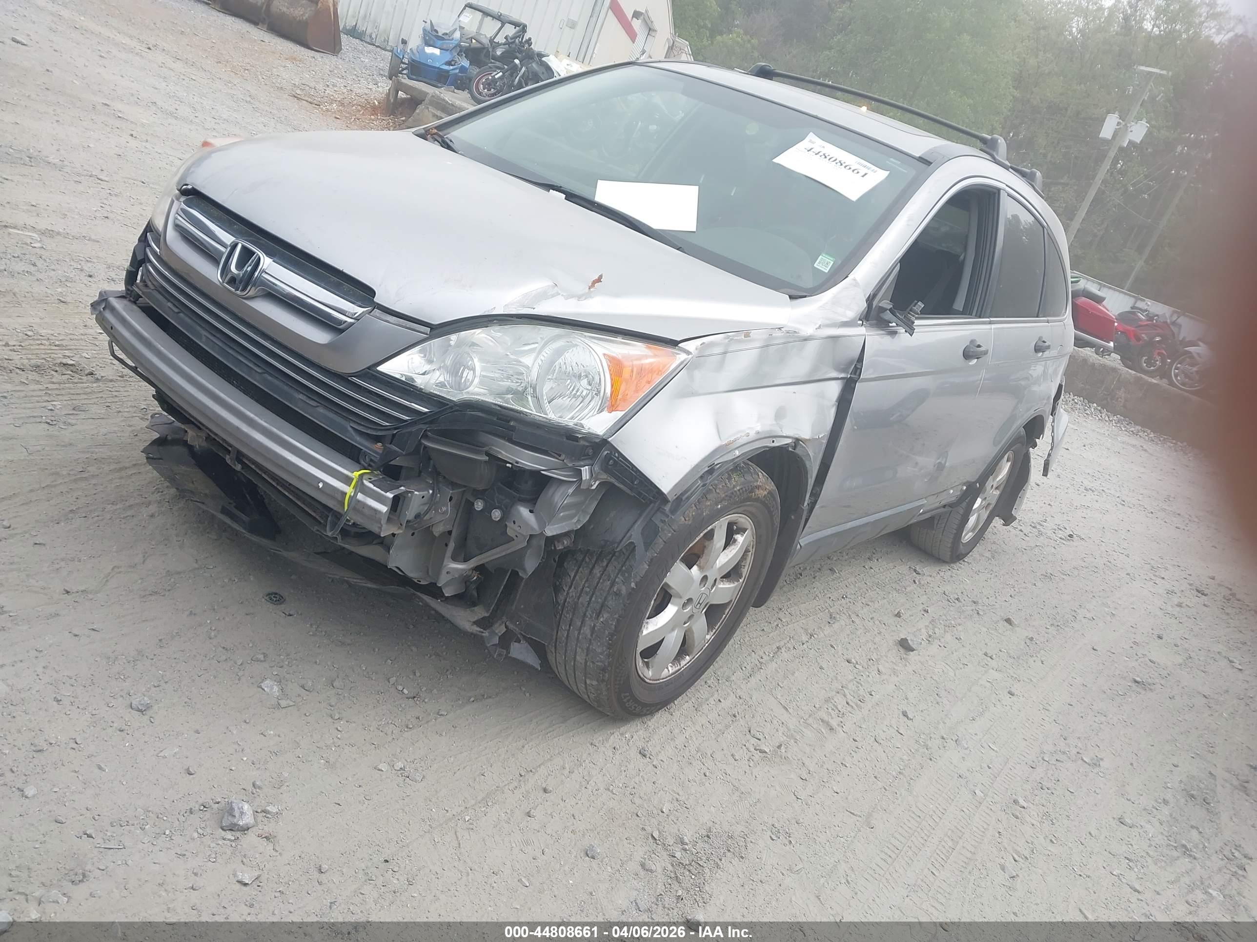 HONDA CR-V image 2