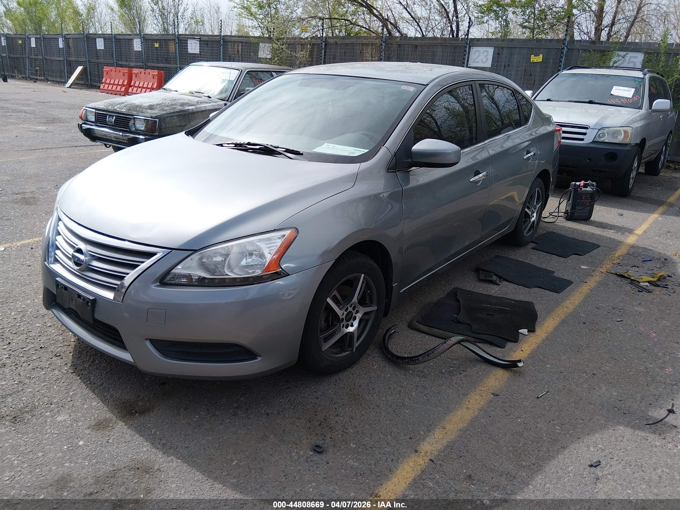 NISSAN SENTRA image 2