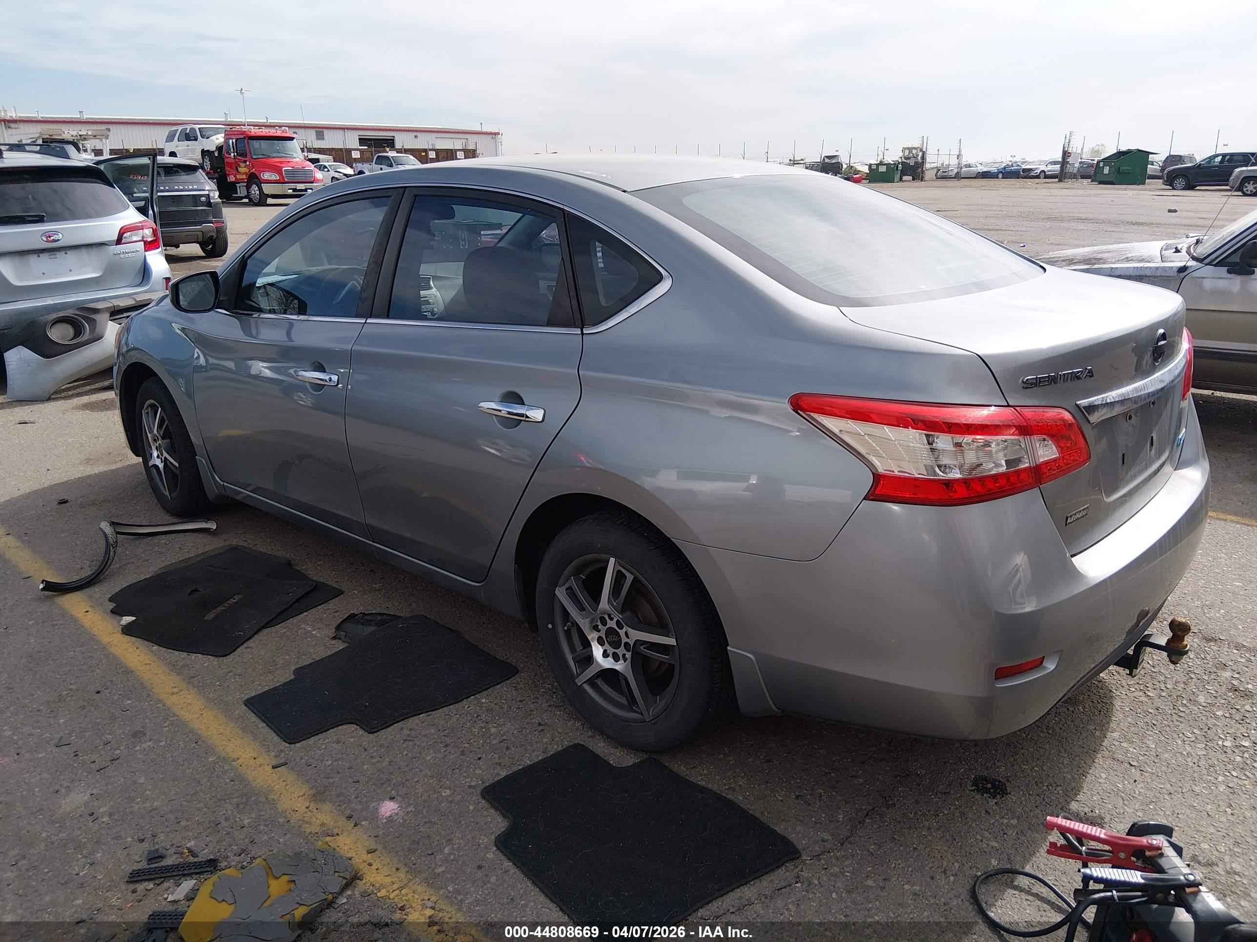 NISSAN SENTRA image 3
