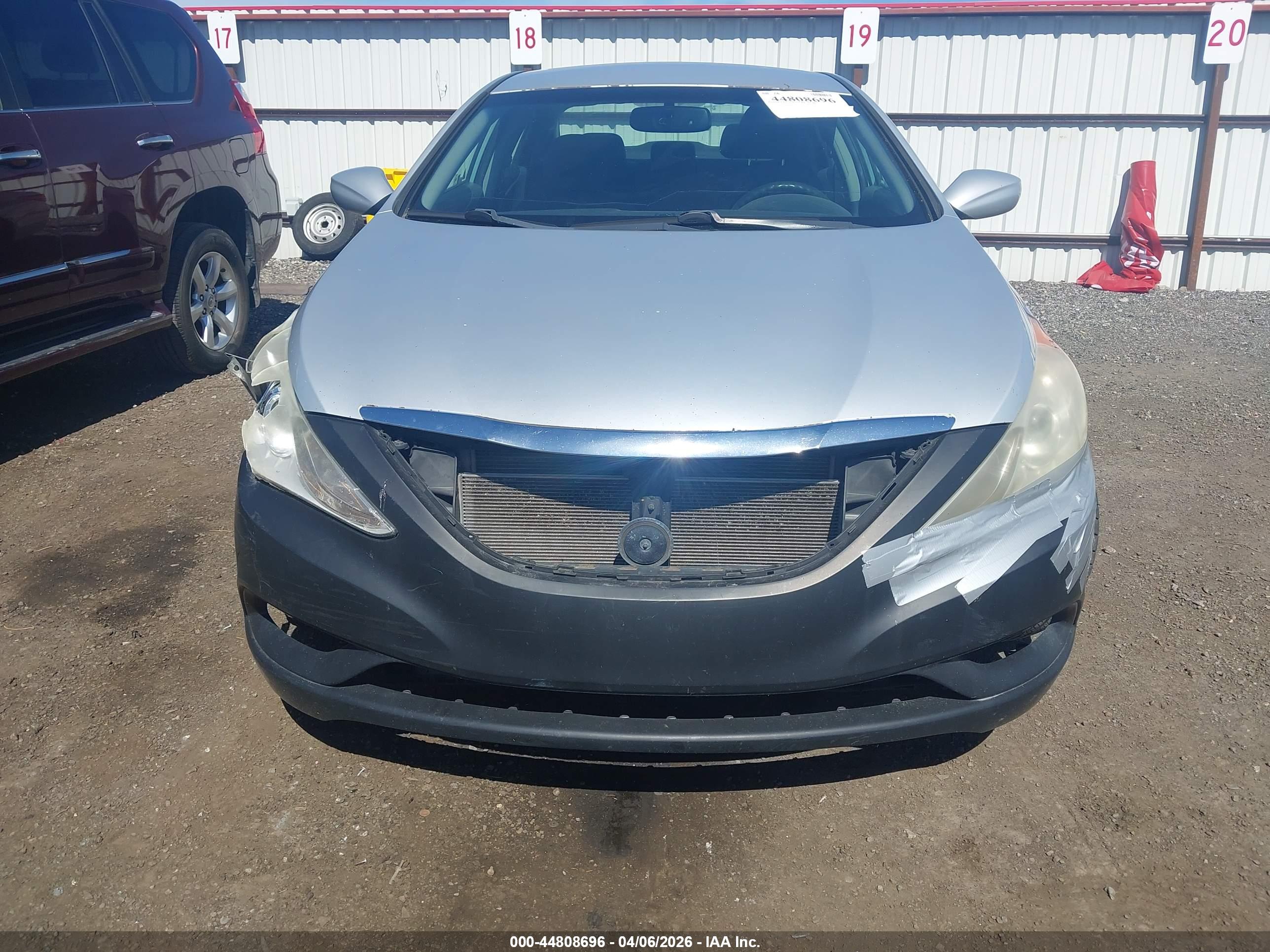 HYUNDAI SONATA image 6