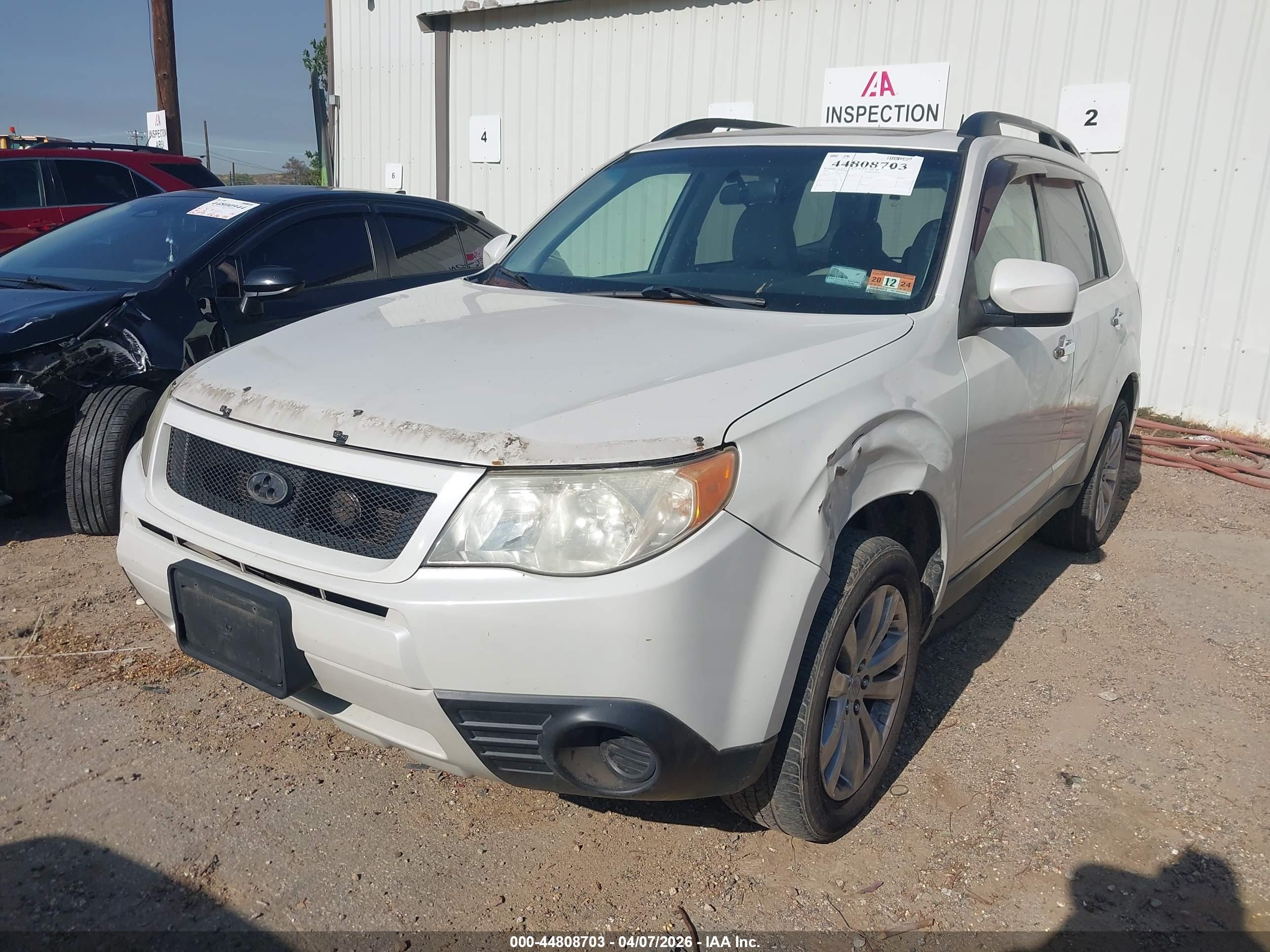 SUBARU FORESTER image 2