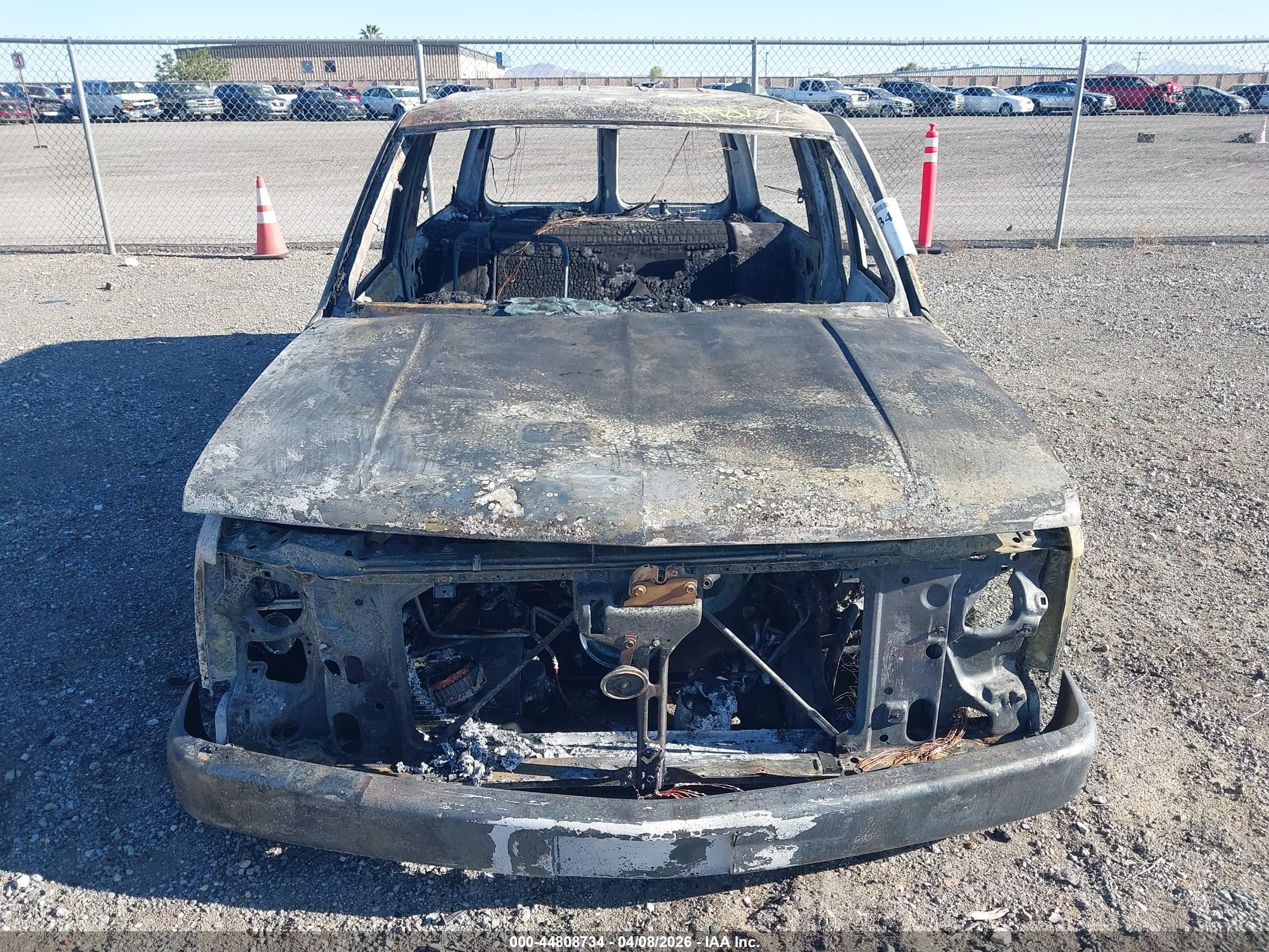 CHEVROLET TAHOE image 6