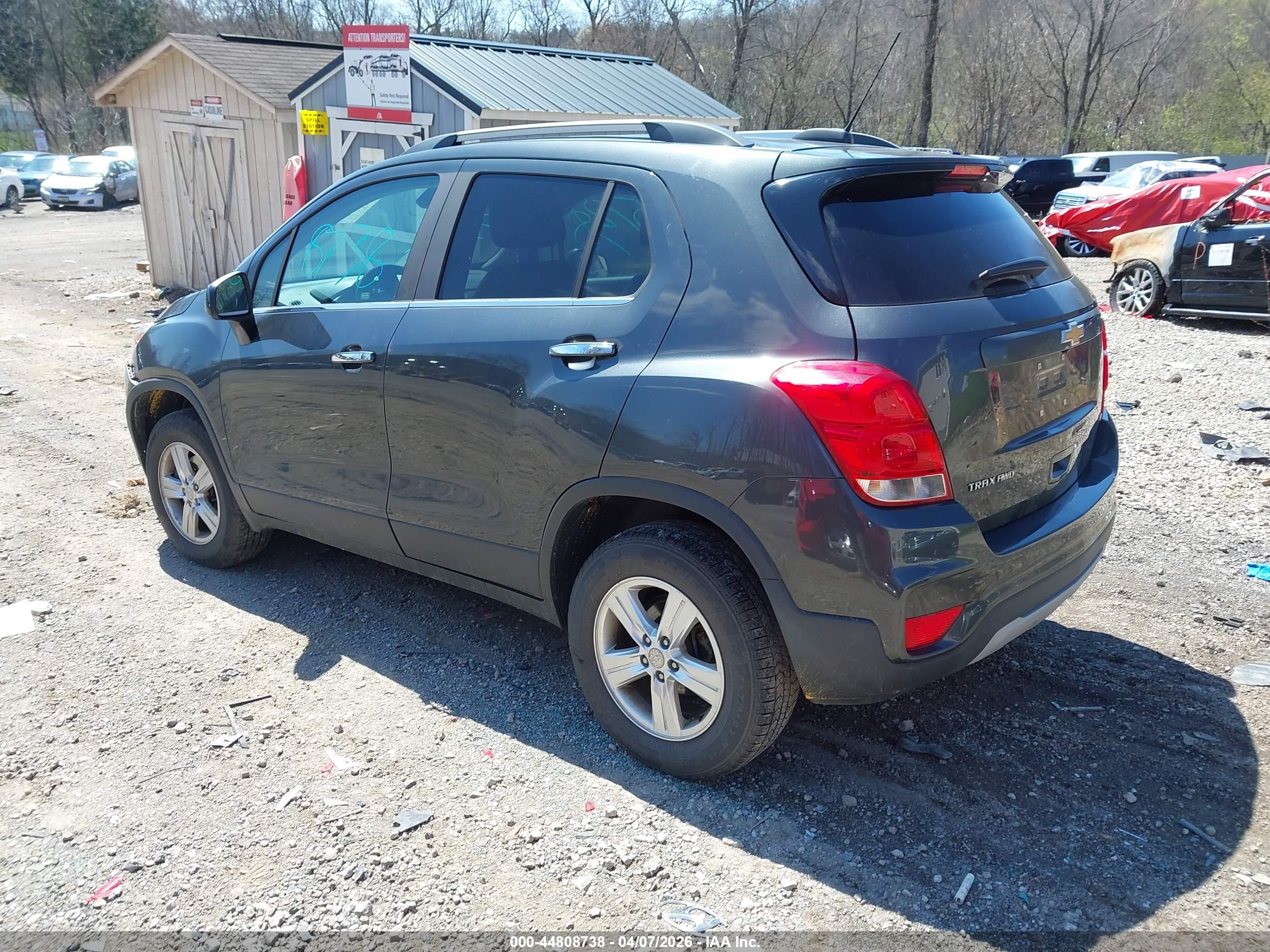 CHEVROLET TRAX image 3