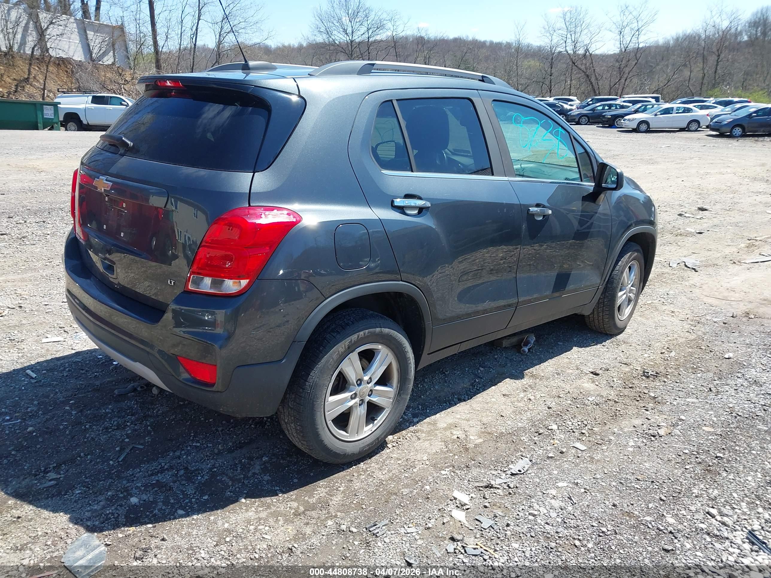 CHEVROLET TRAX image 4