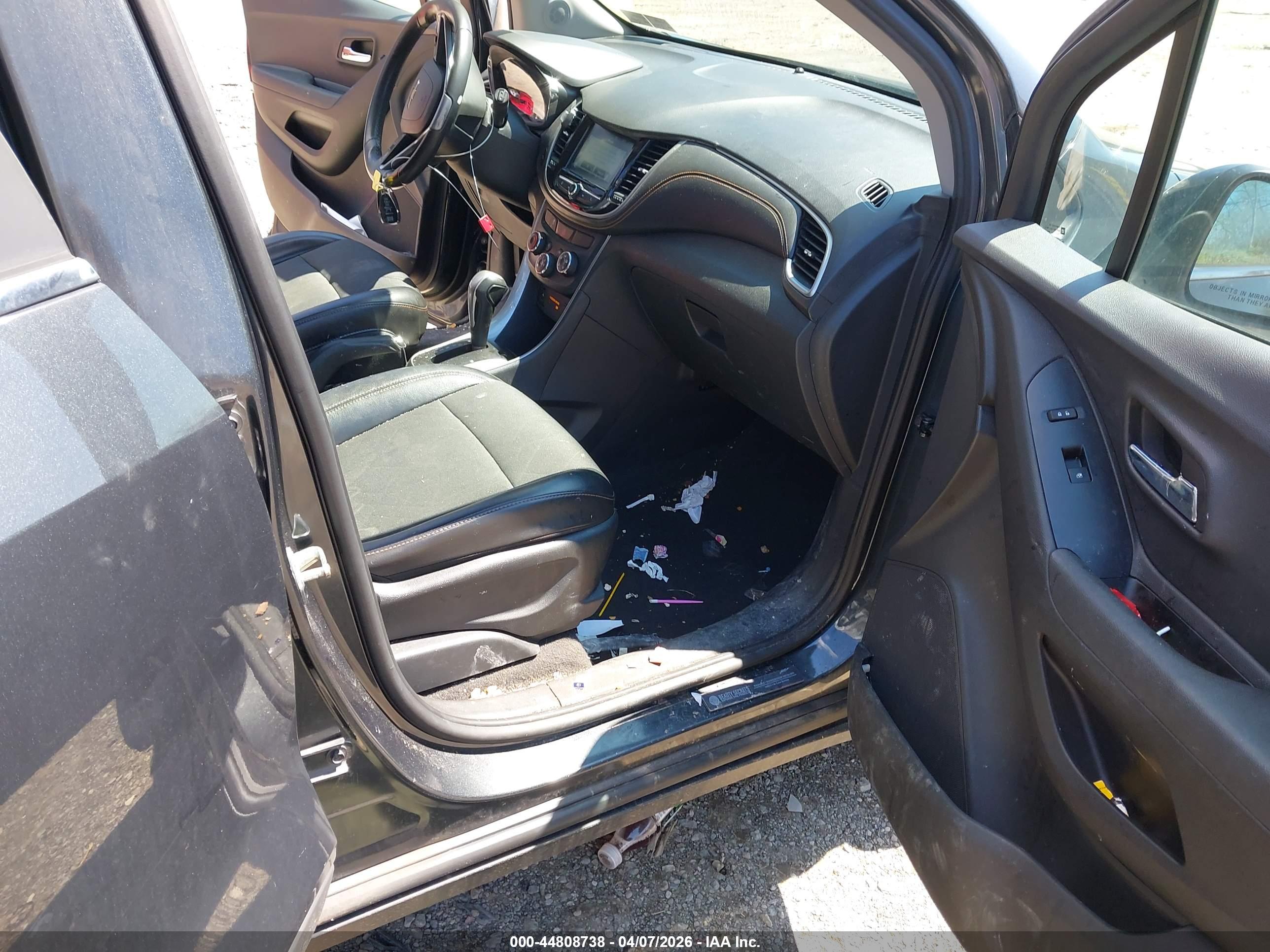 CHEVROLET TRAX image 5