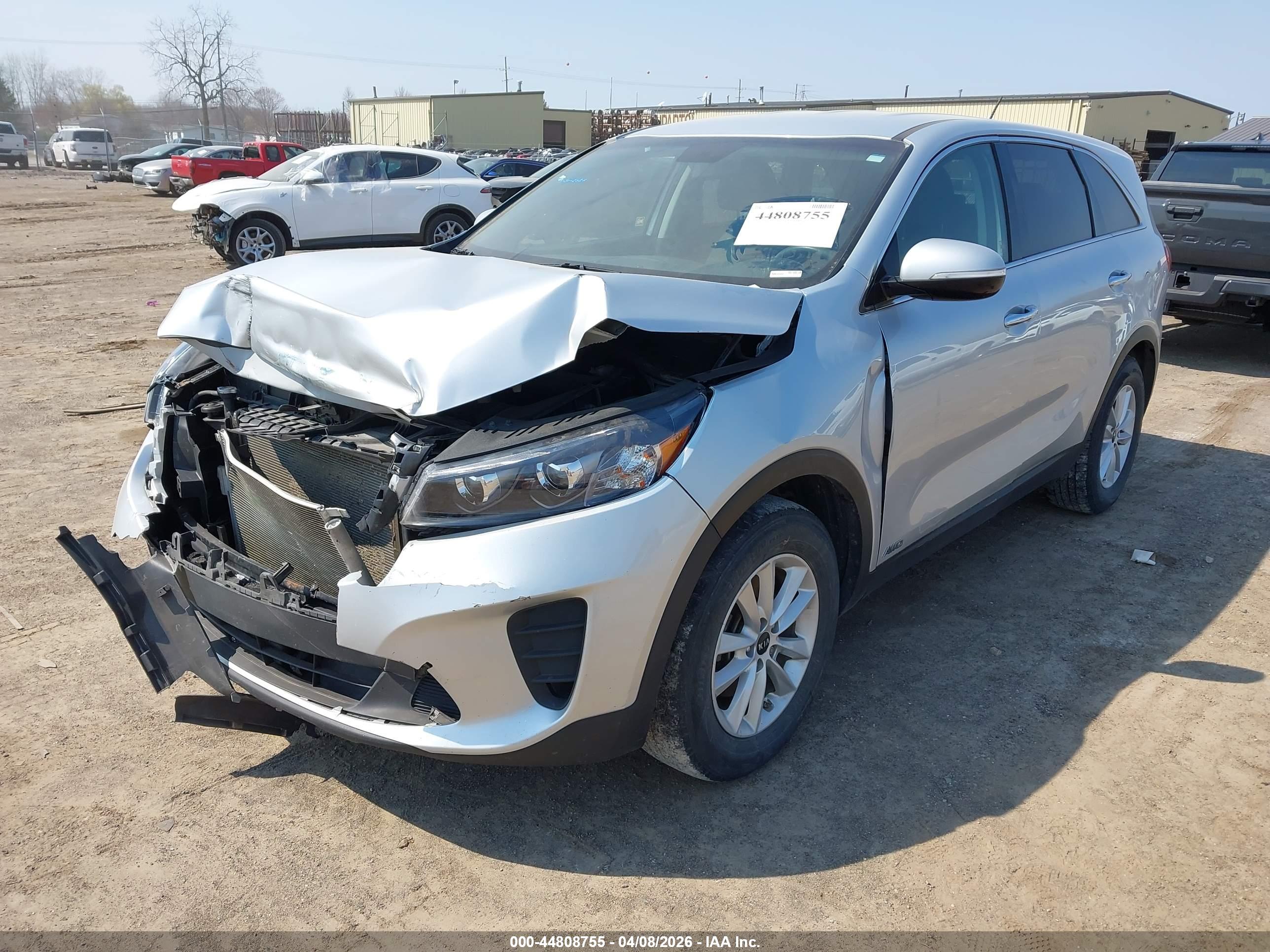 KIA SORENTO image 2