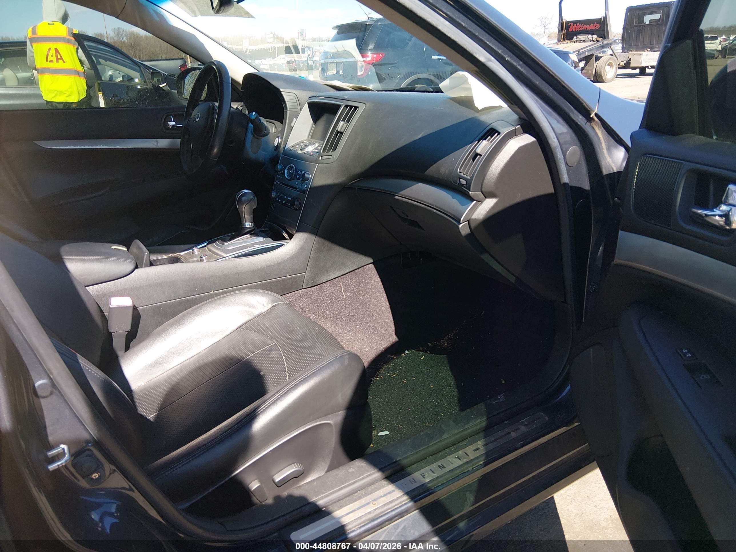 INFINITI G25 image 5