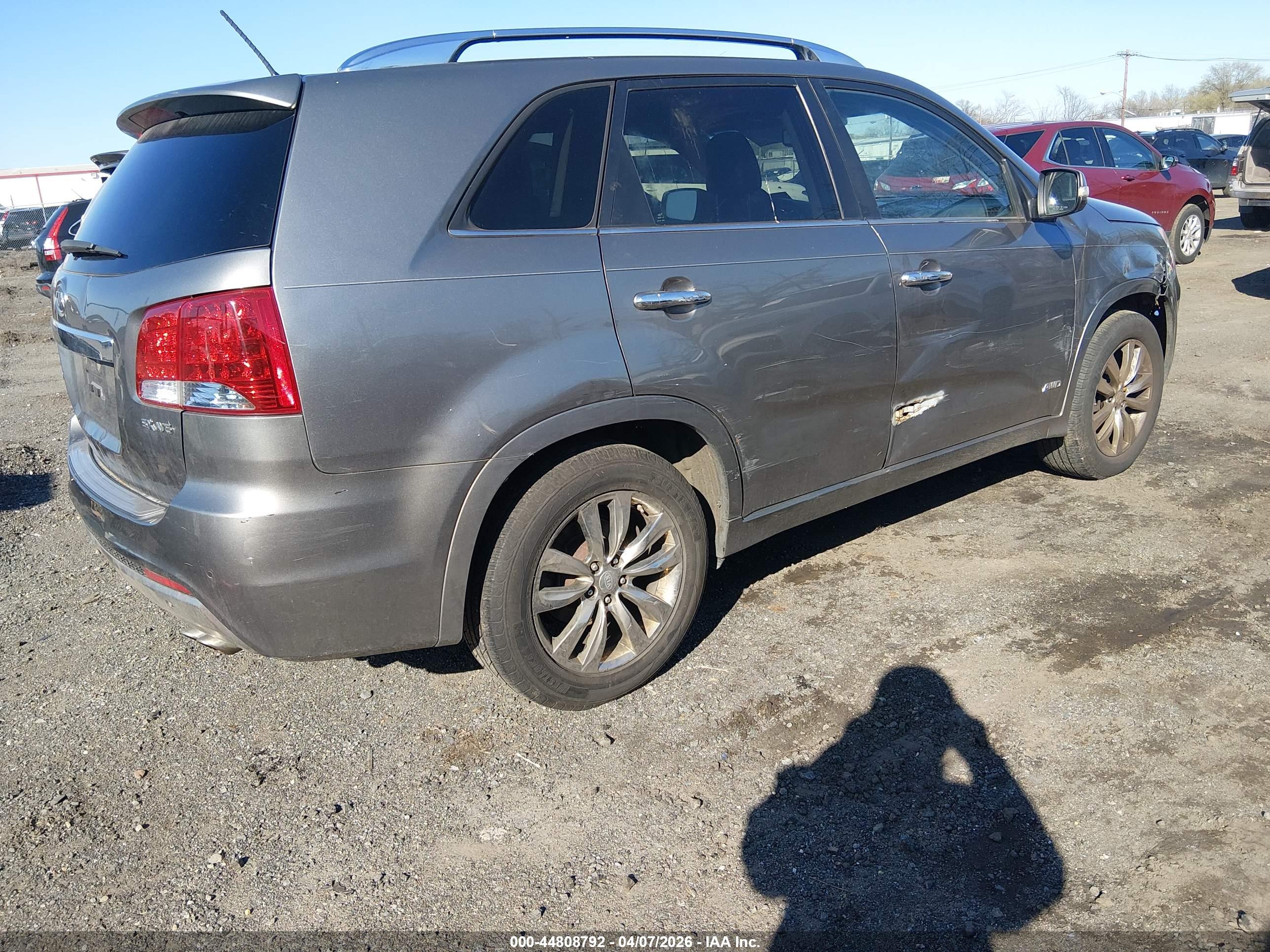 KIA SORENTO image 4
