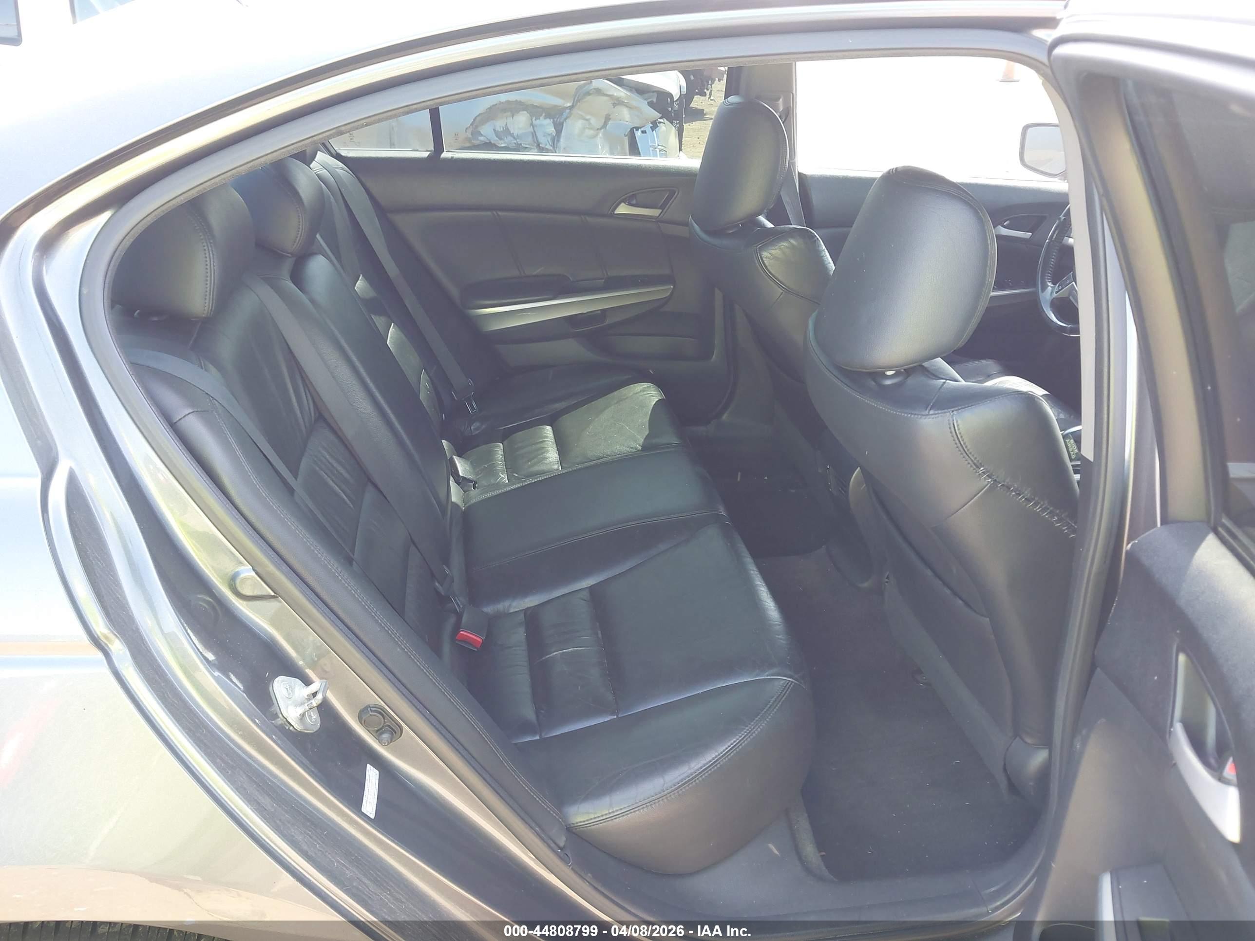 HONDA ACCORD image 8