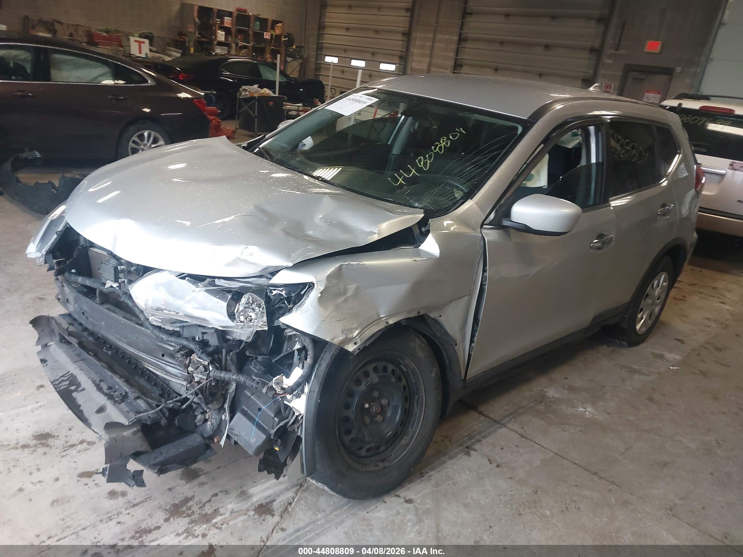 NISSAN ROGUE image 2
