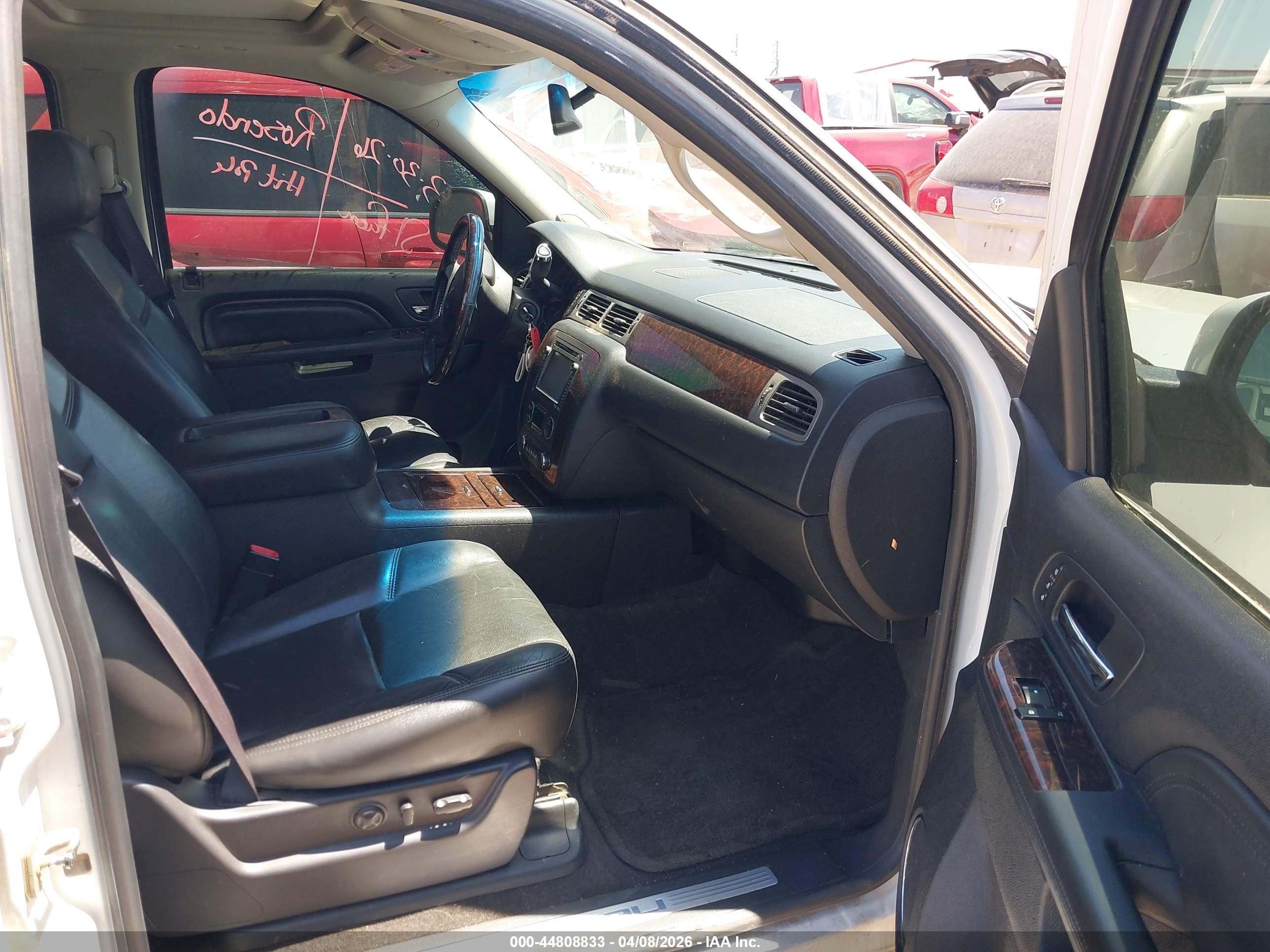 GMC YUKON image 5