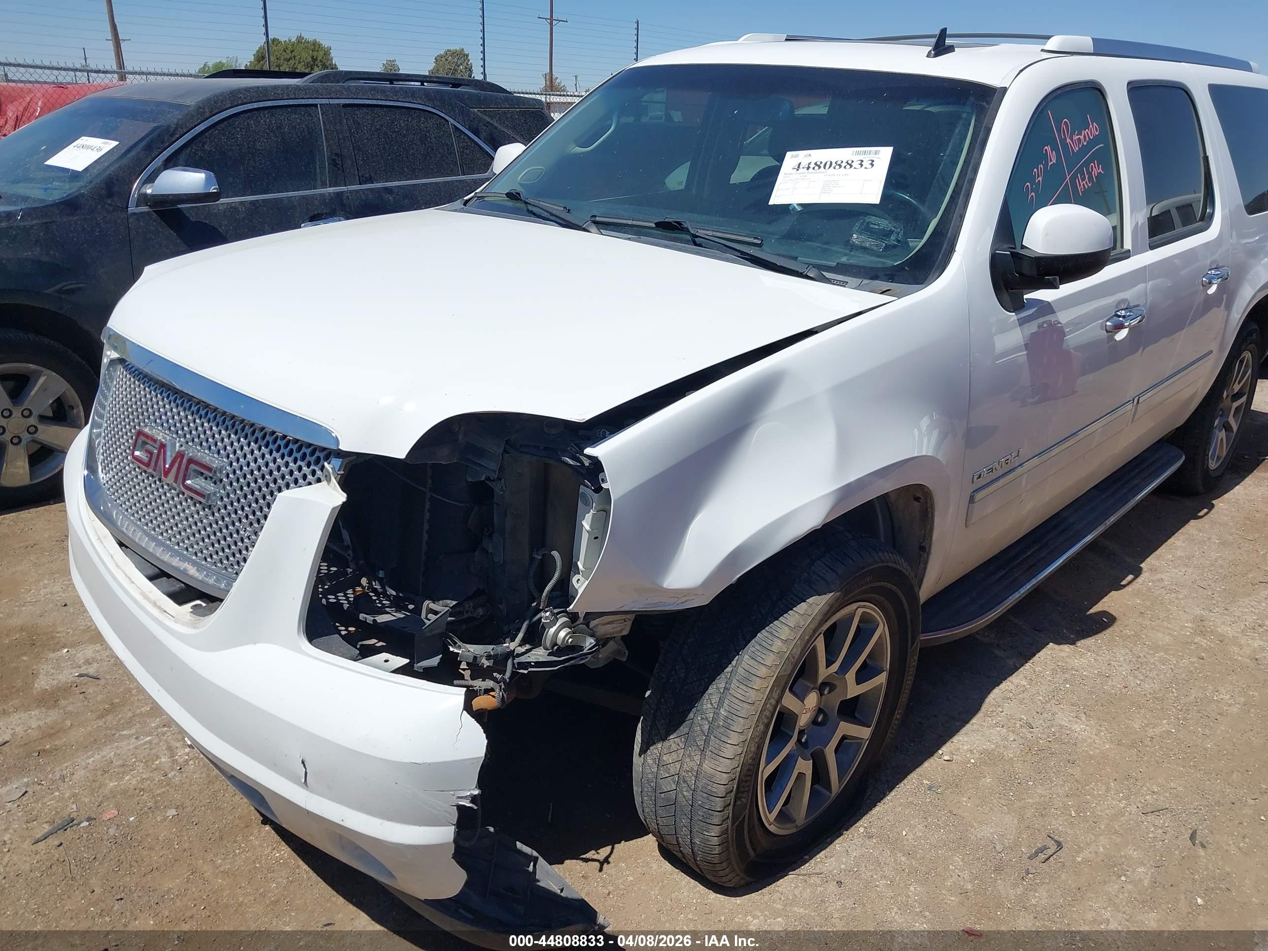 GMC YUKON image 6