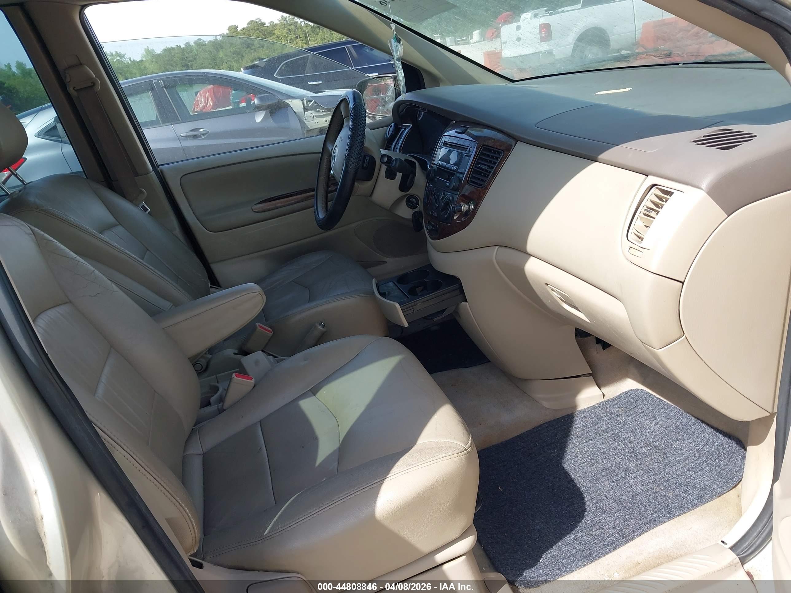 MAZDA MPV image 5