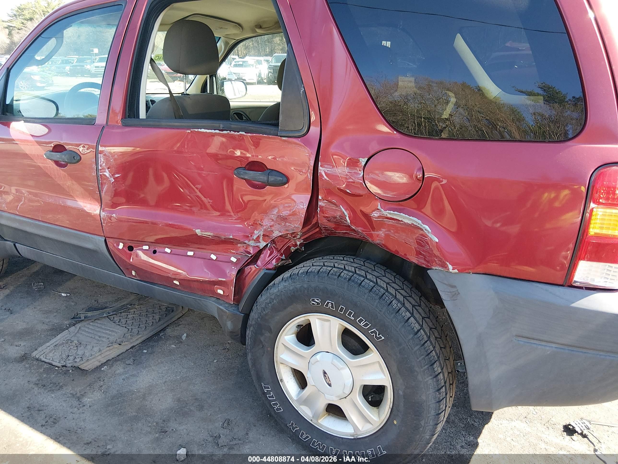 FORD ESCAPE image 6