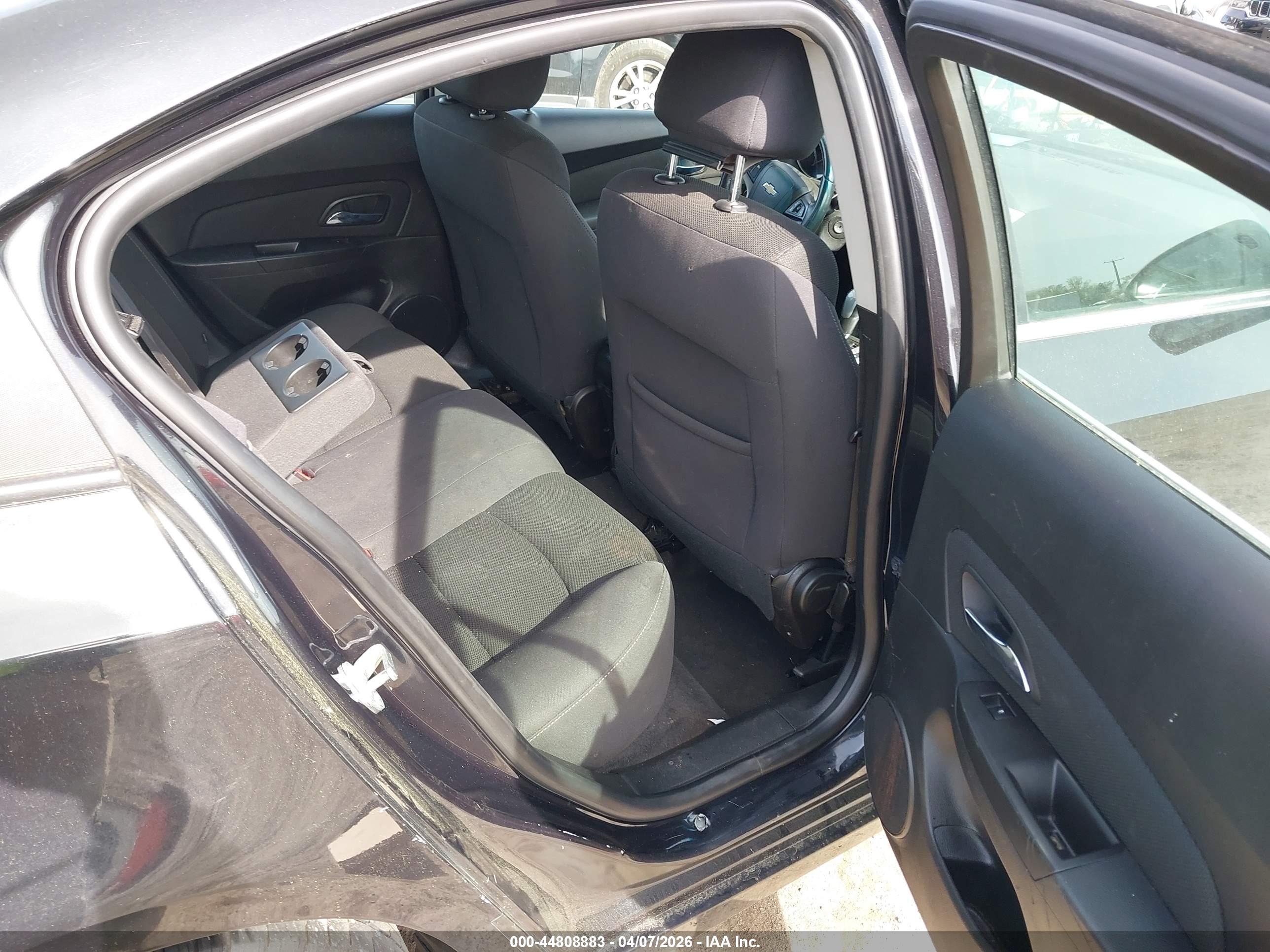 CHEVROLET CRUZE image 8
