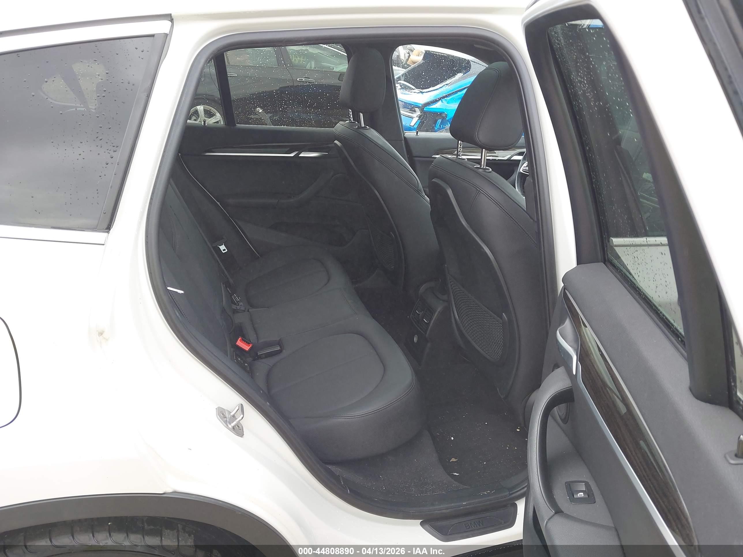BMW X1 image 8
