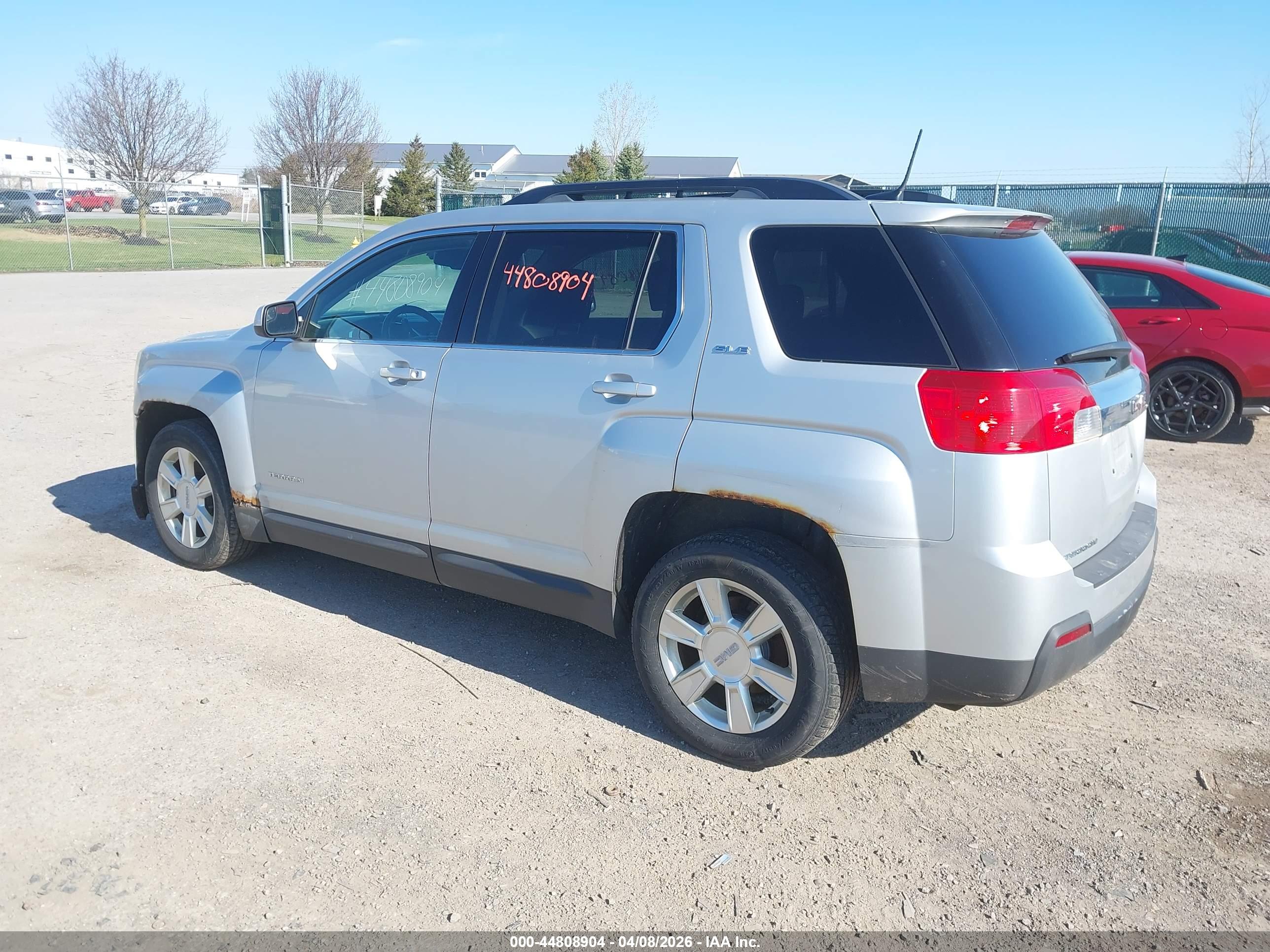 GMC TERRAIN image 3