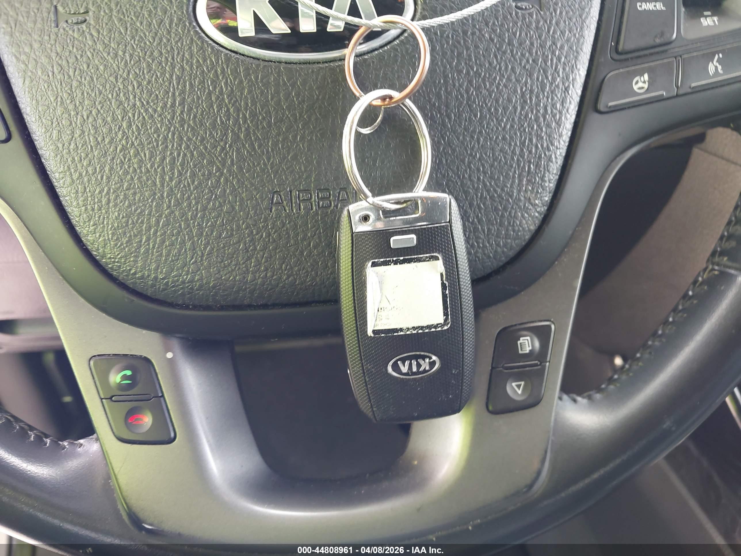KIA SORENTO image 11