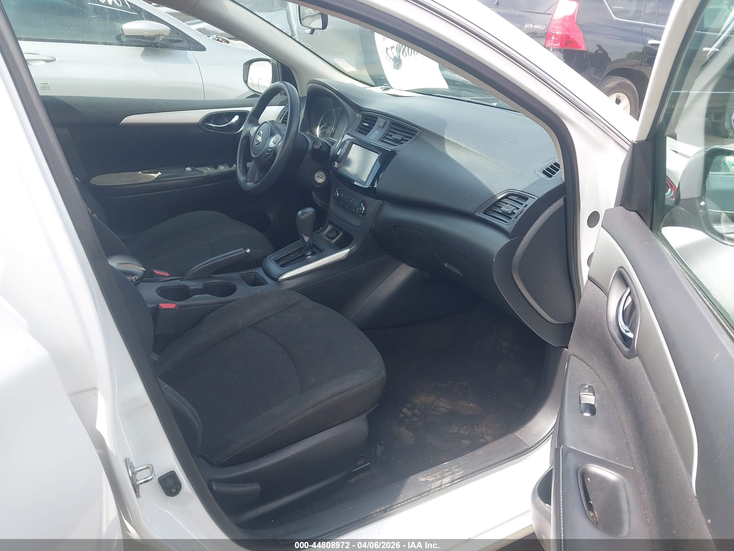 NISSAN SENTRA image 5