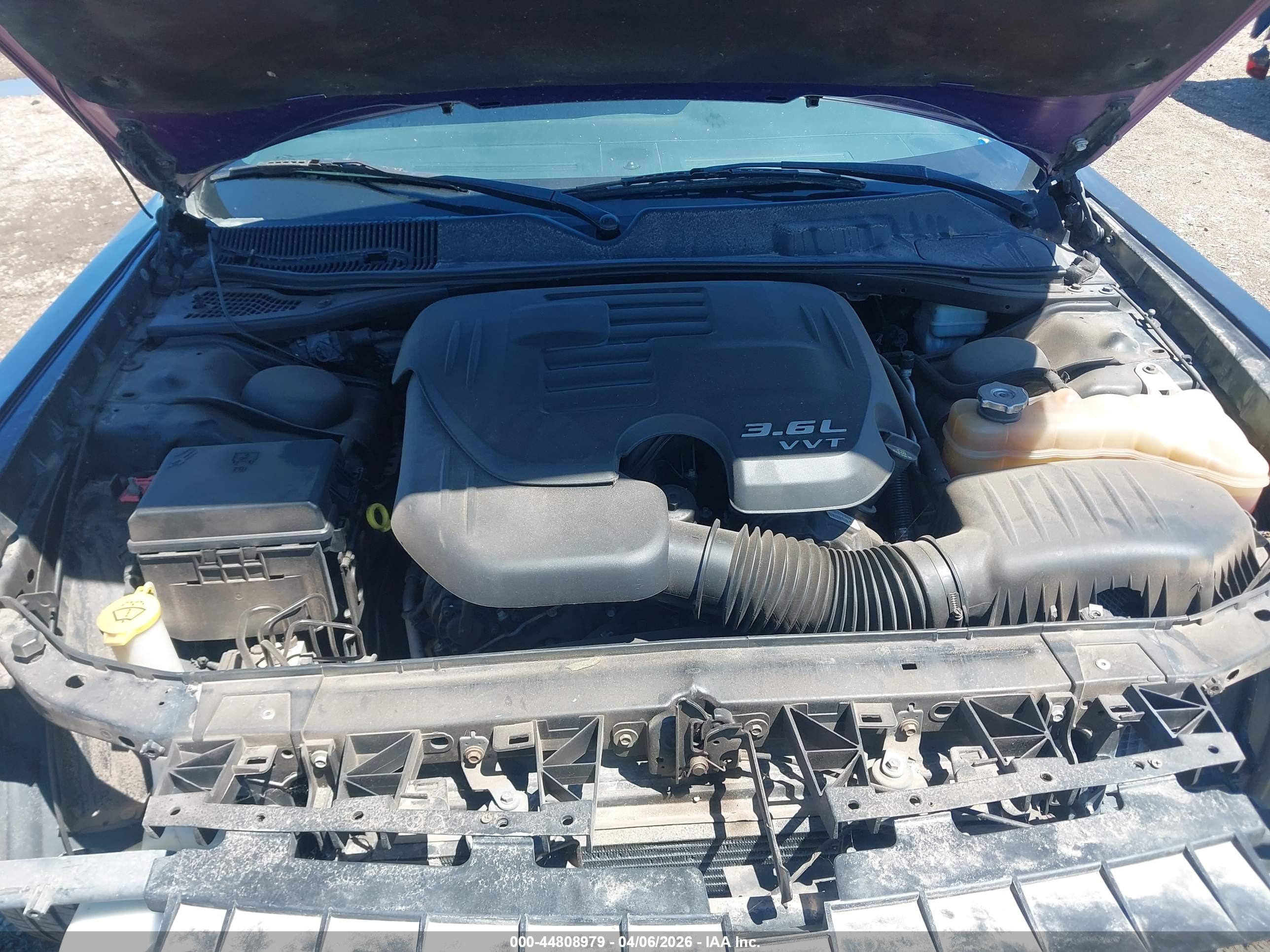 DODGE CHALLENGER image 10