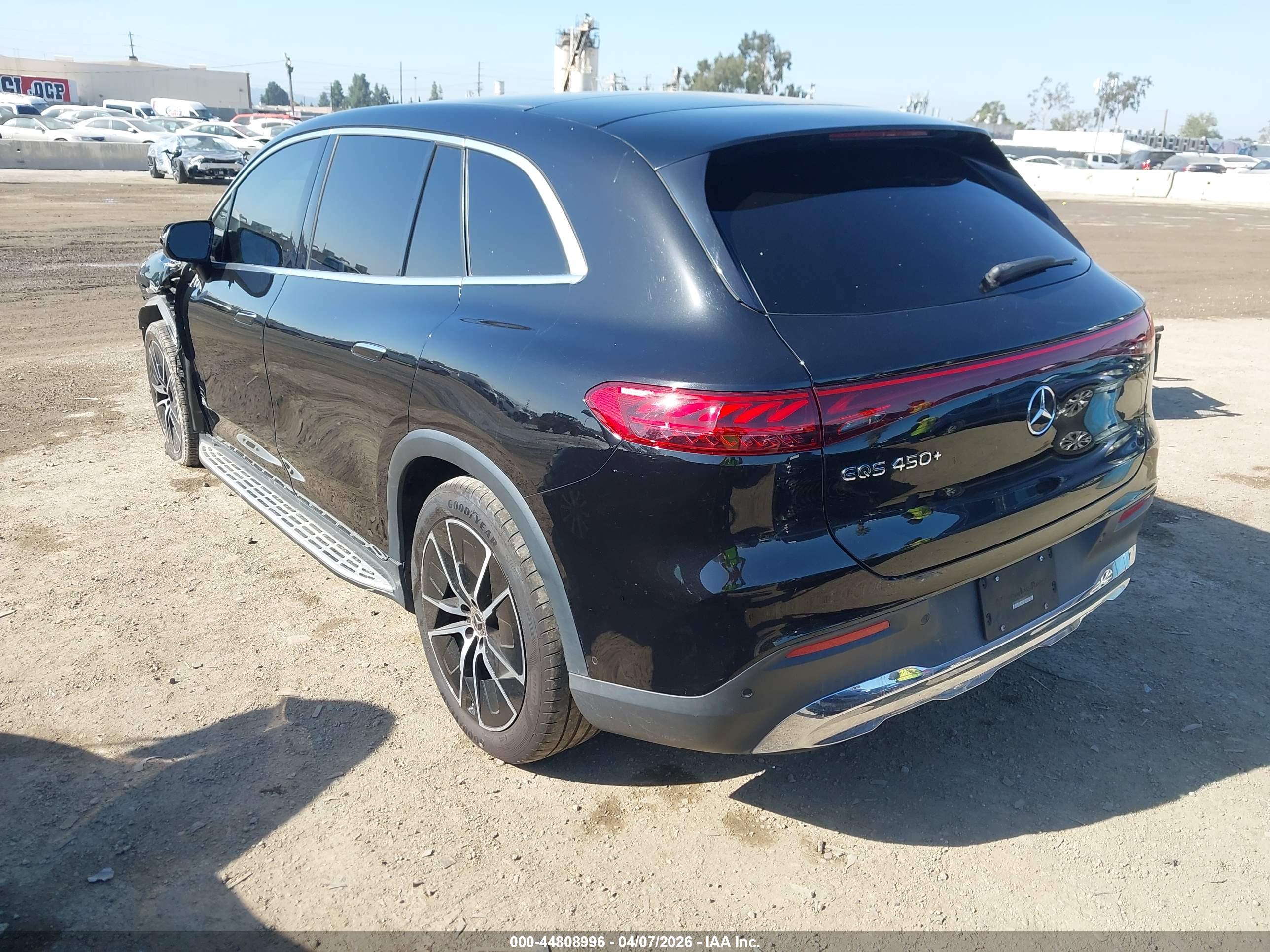 MERCEDES-BENZ EQS image 3