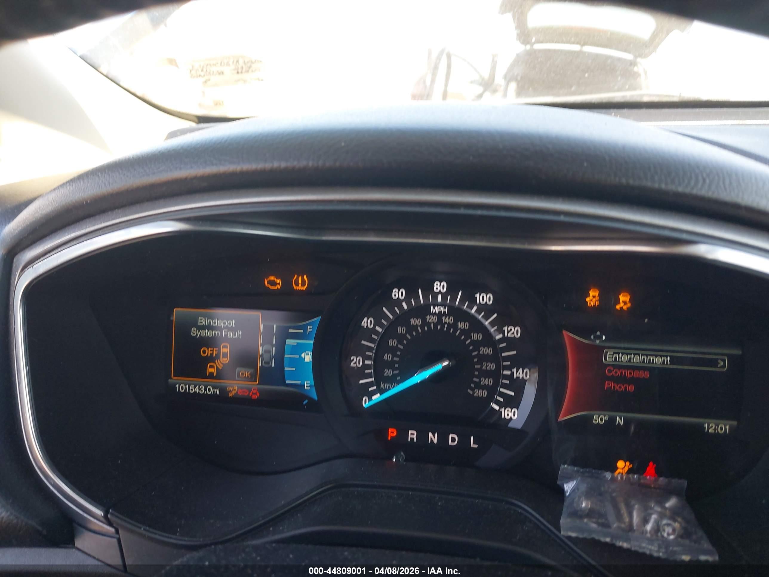 FORD FUSION image 7