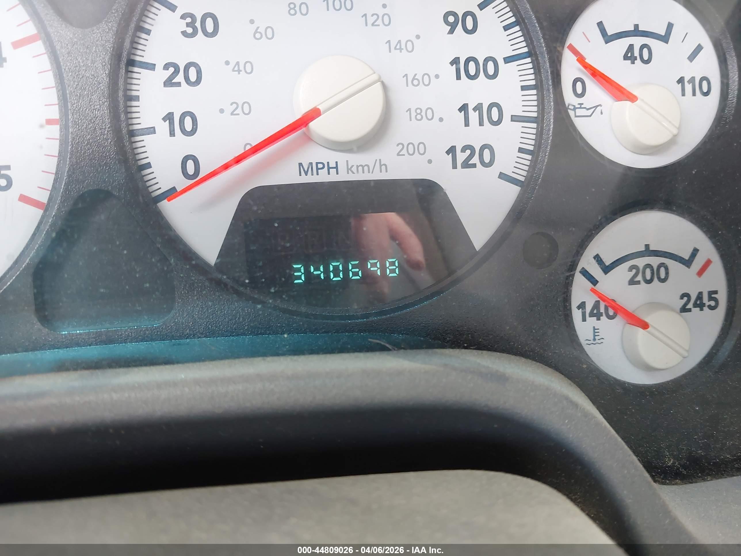 DODGE RAM image 6