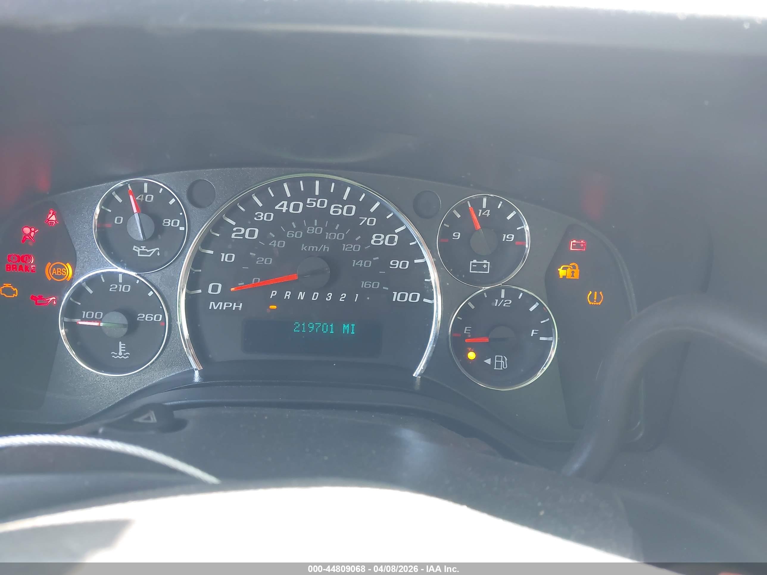 CHEVROLET EXPRESS image 7
