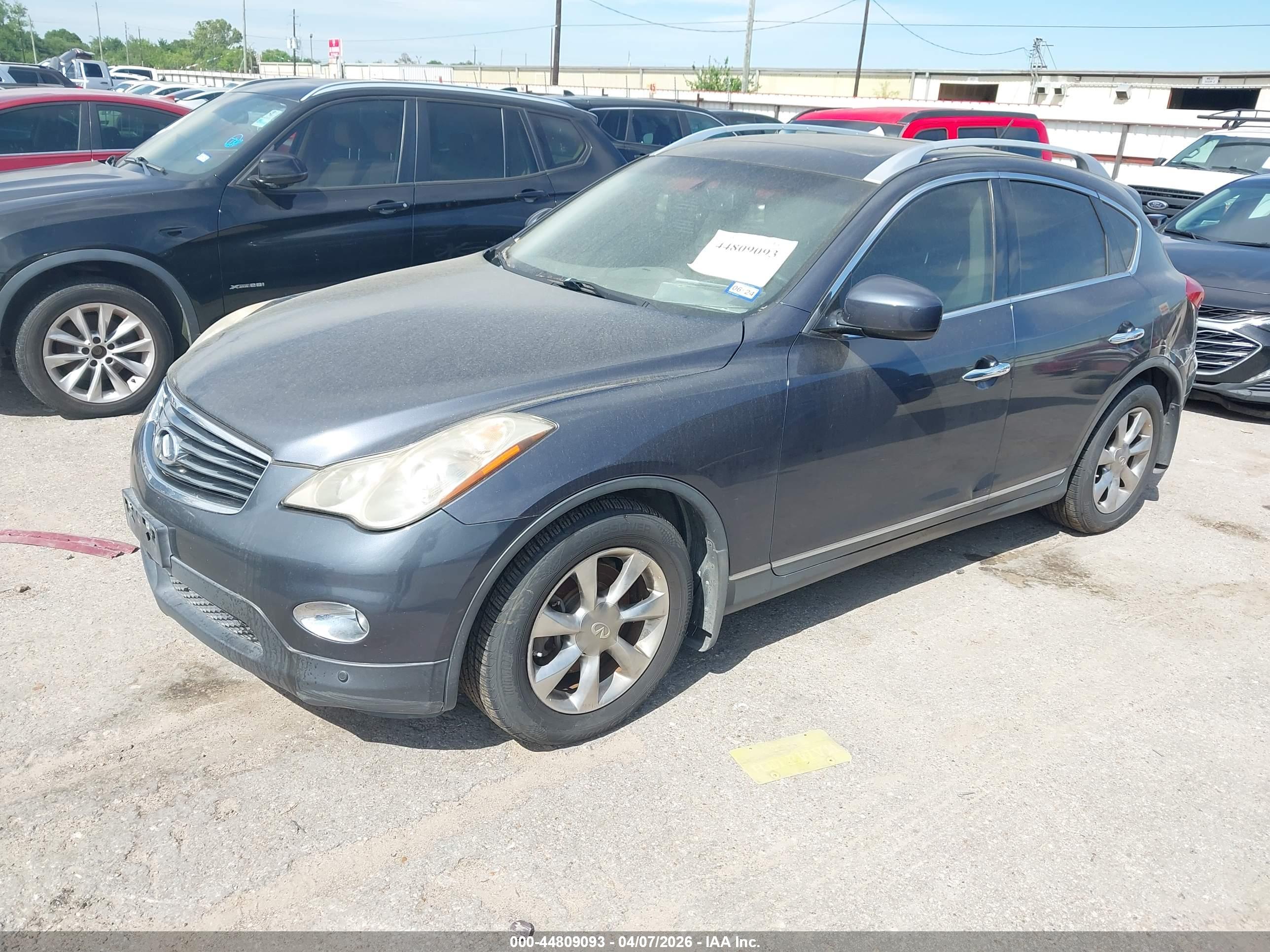 INFINITI EX35 image 2