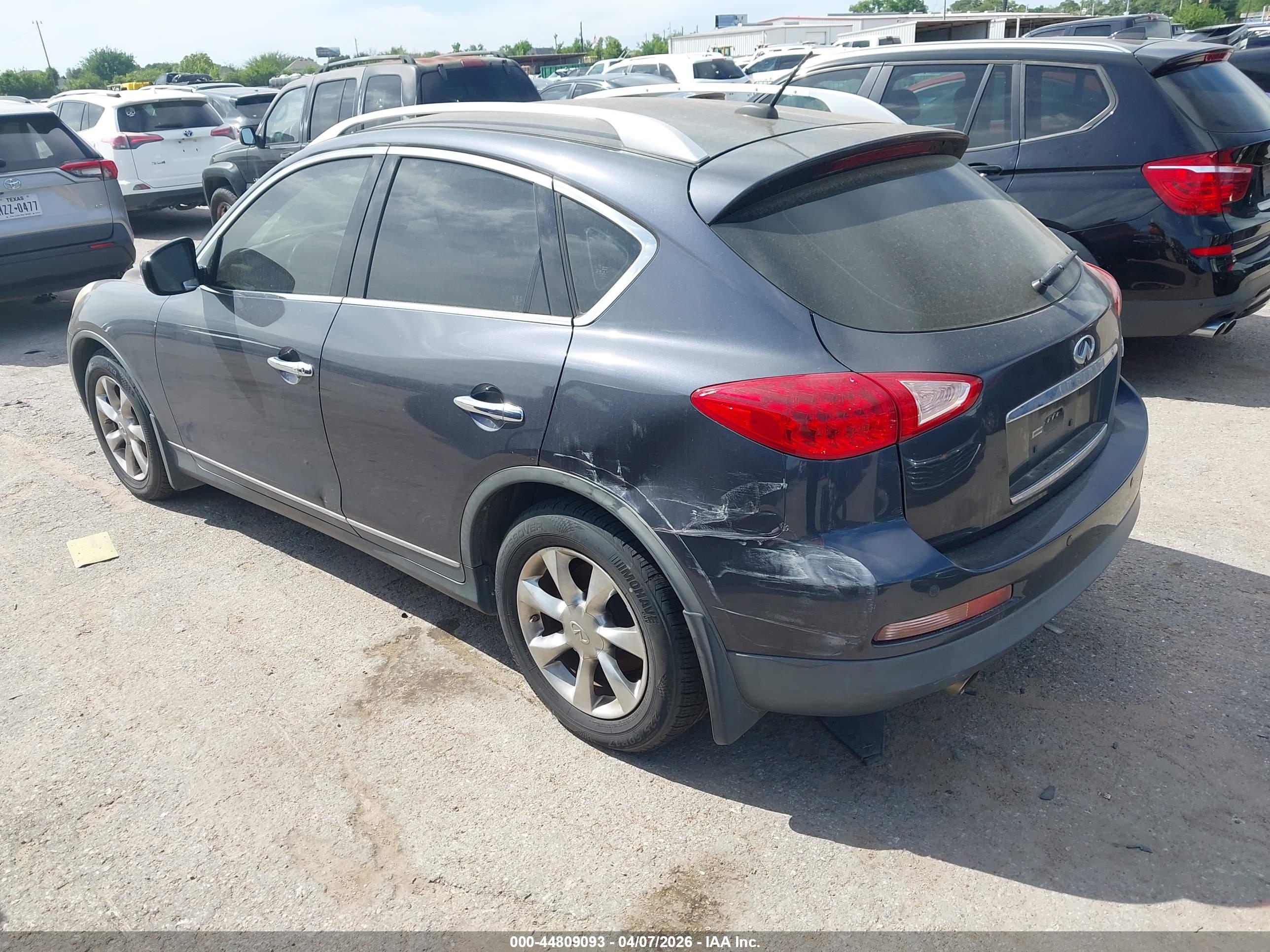INFINITI EX35 image 3