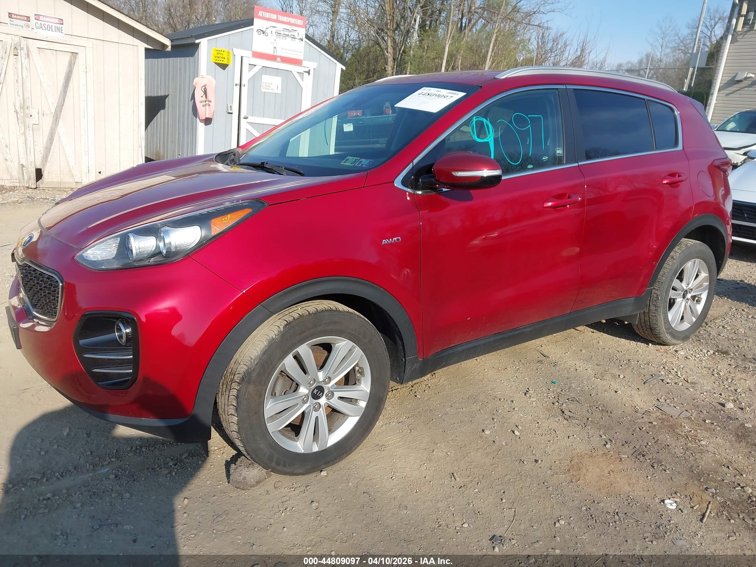 KIA SPORTAGE image 2