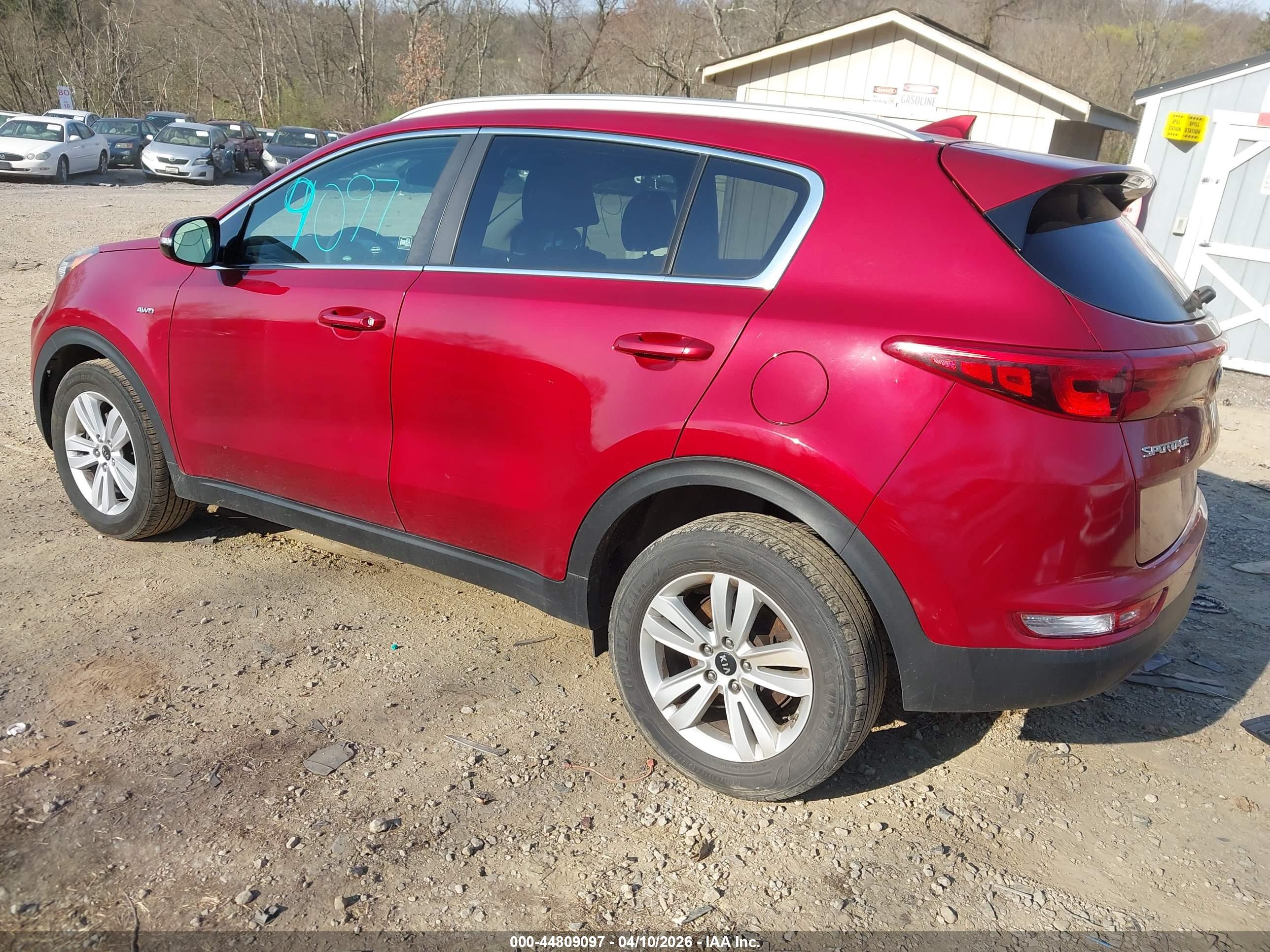 KIA SPORTAGE image 3