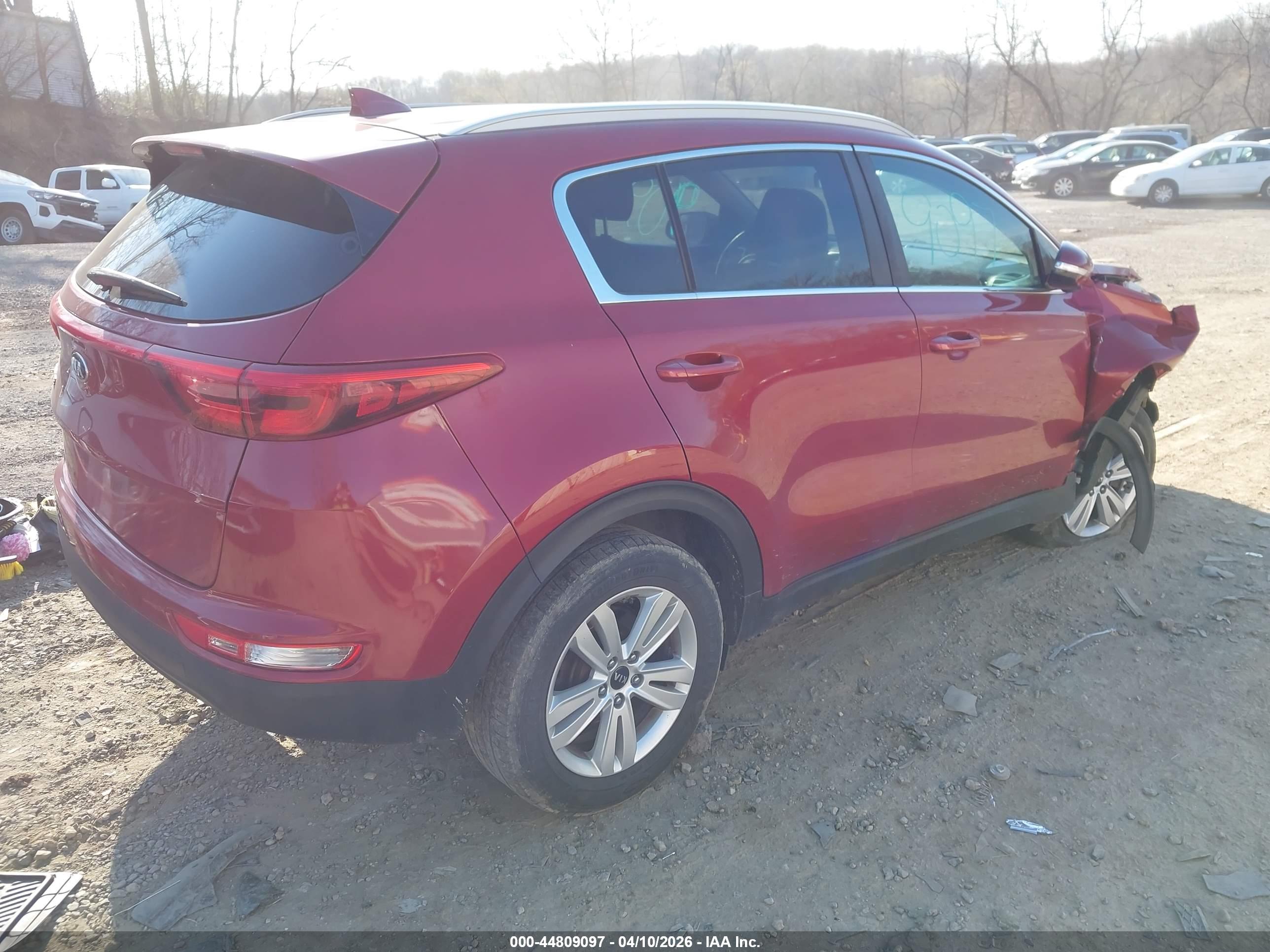 KIA SPORTAGE image 4