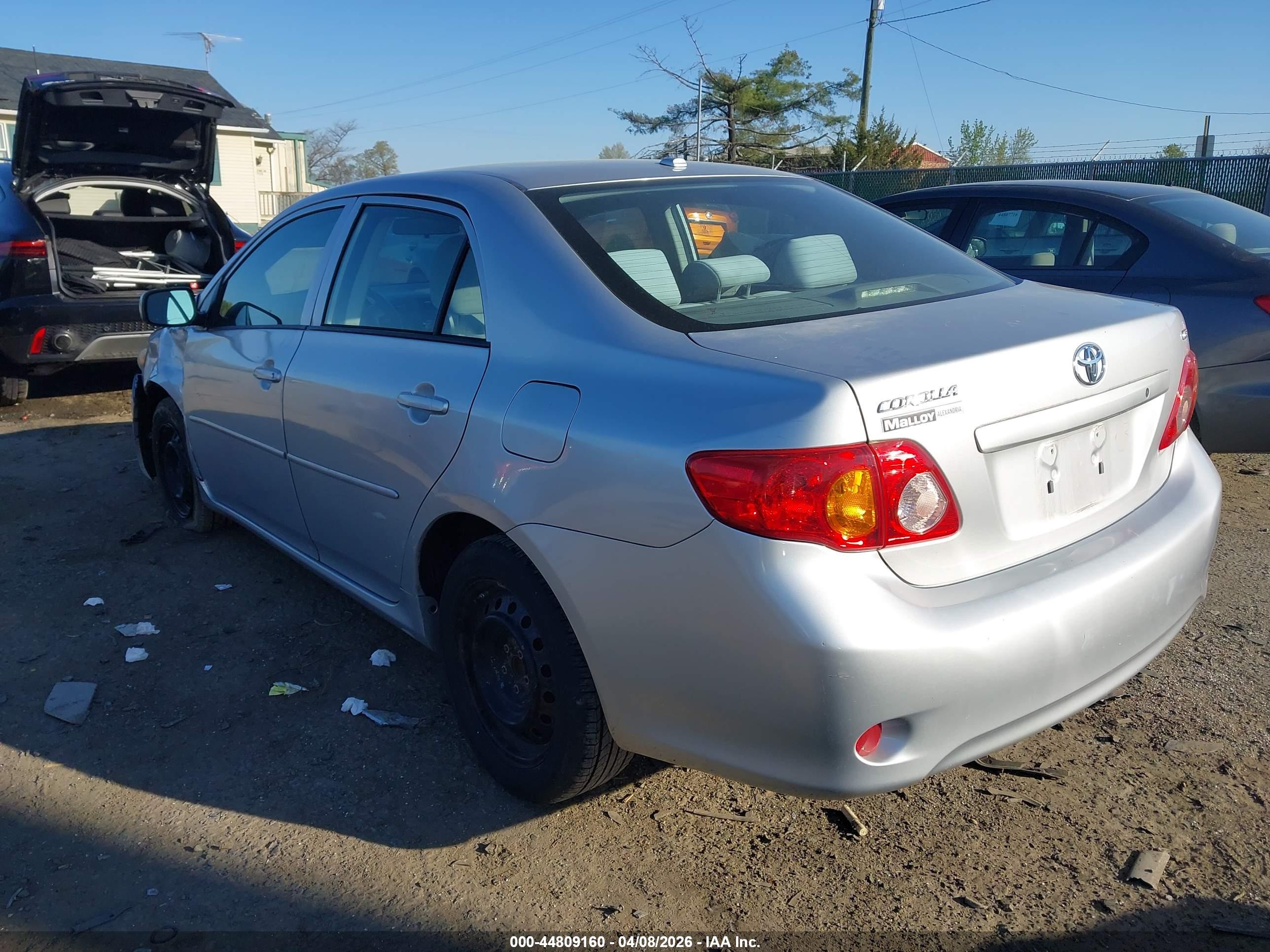 TOYOTA COROLLA image 3