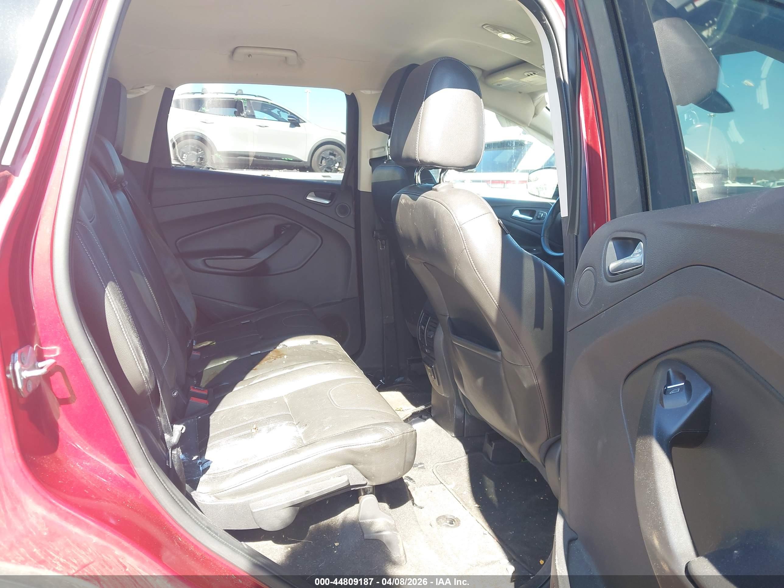 FORD ESCAPE image 8