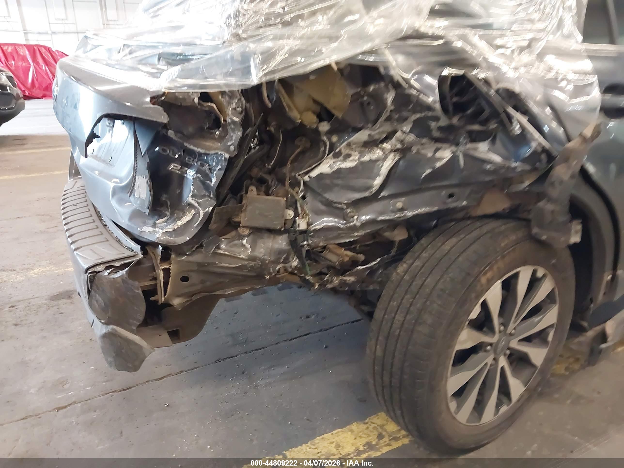 SUBARU OUTBACK image 6