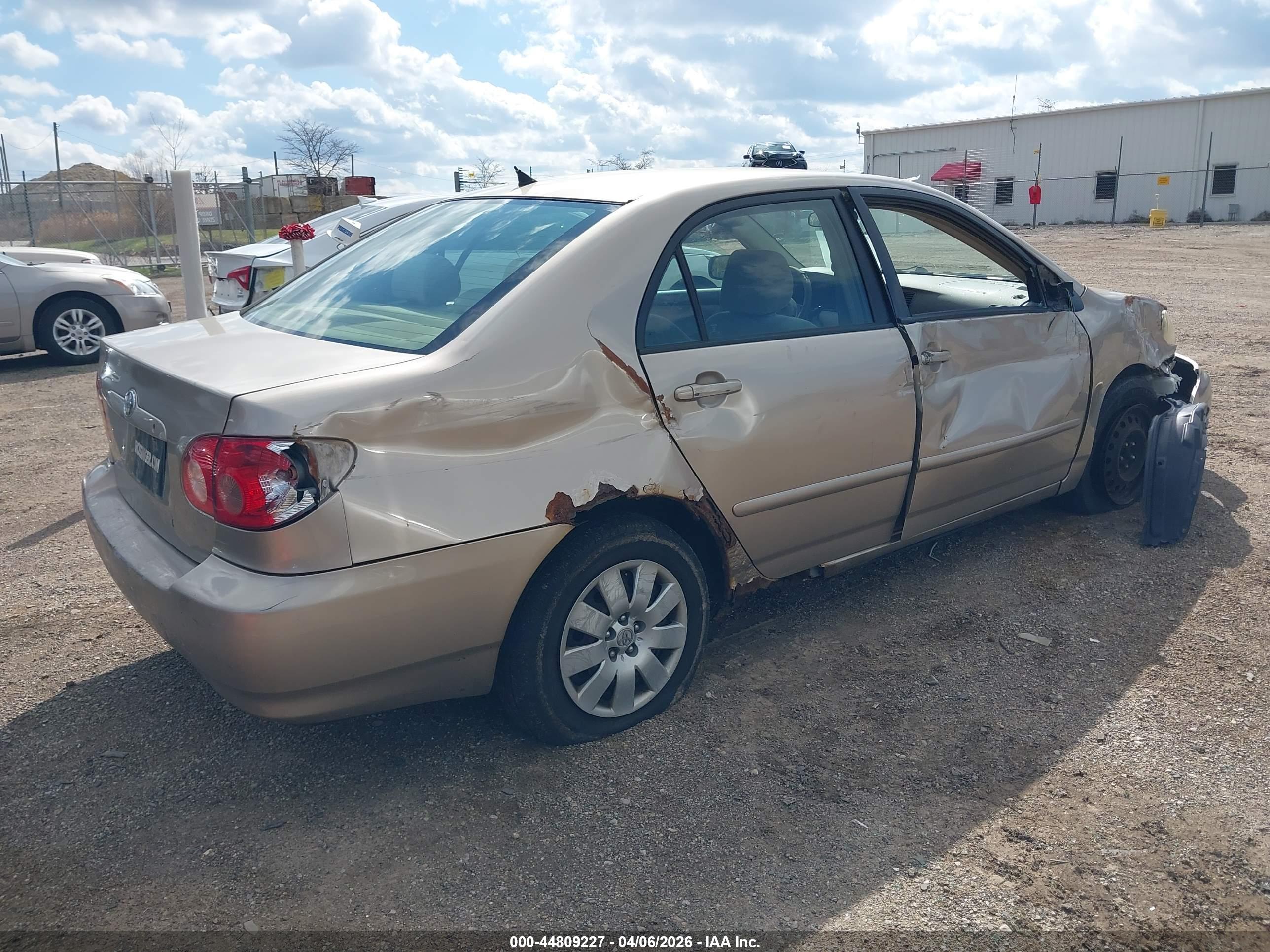 TOYOTA COROLLA image 4