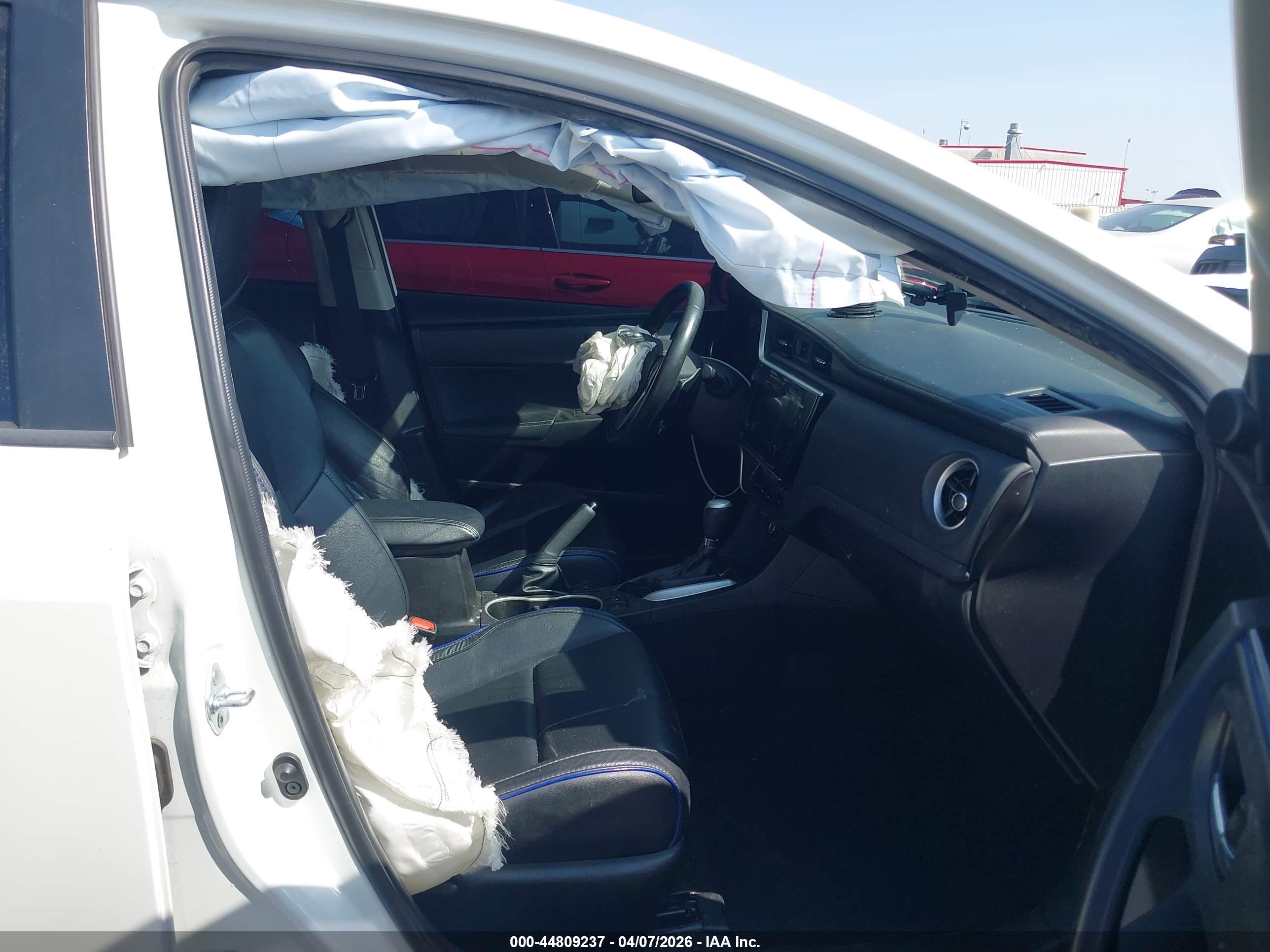 TOYOTA COROLLA image 5