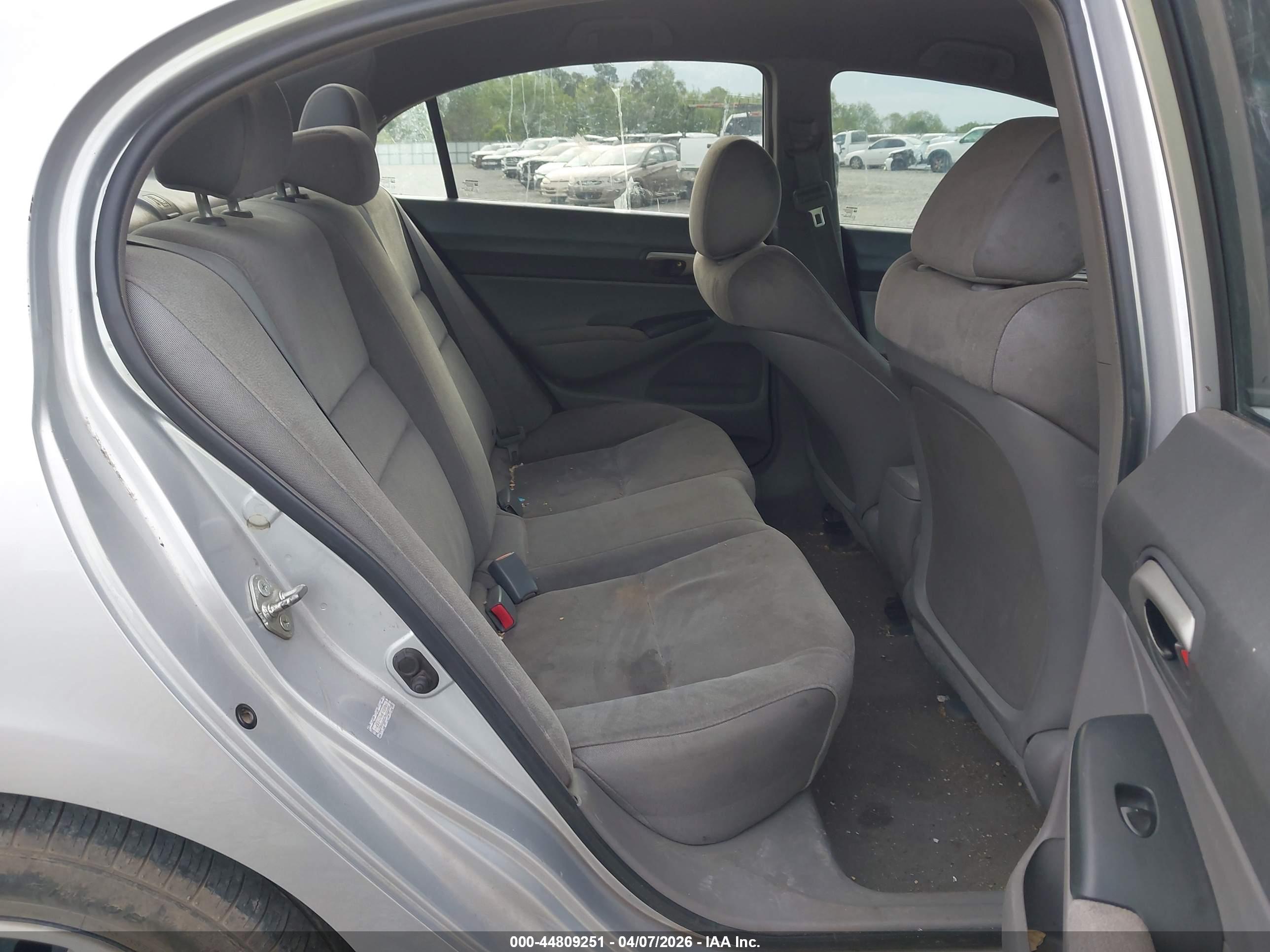 HONDA CIVIC image 8