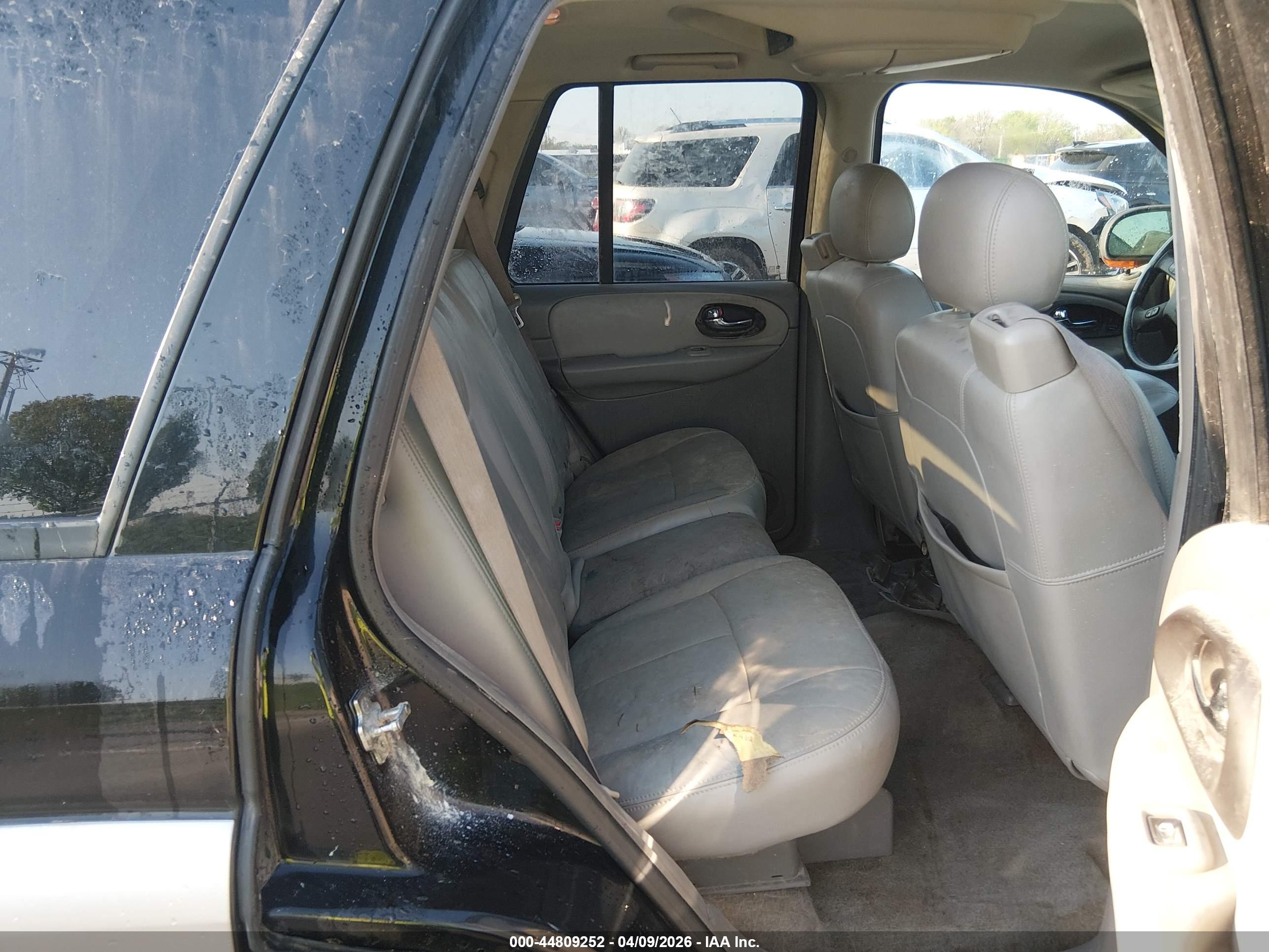 CHEVROLET TRAILBLAZER image 8