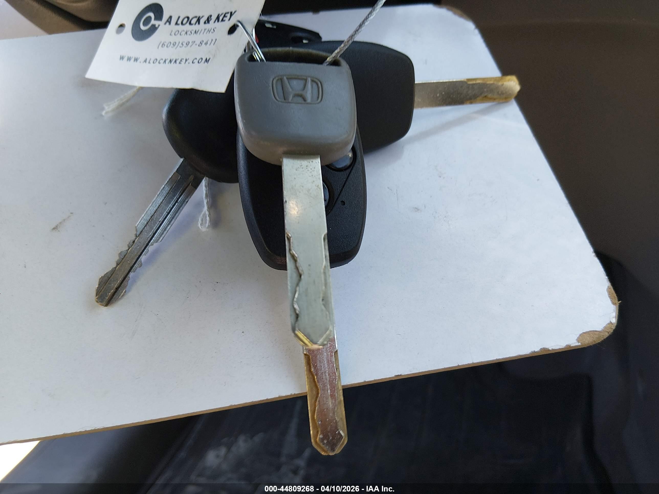 HONDA CR-V image 11