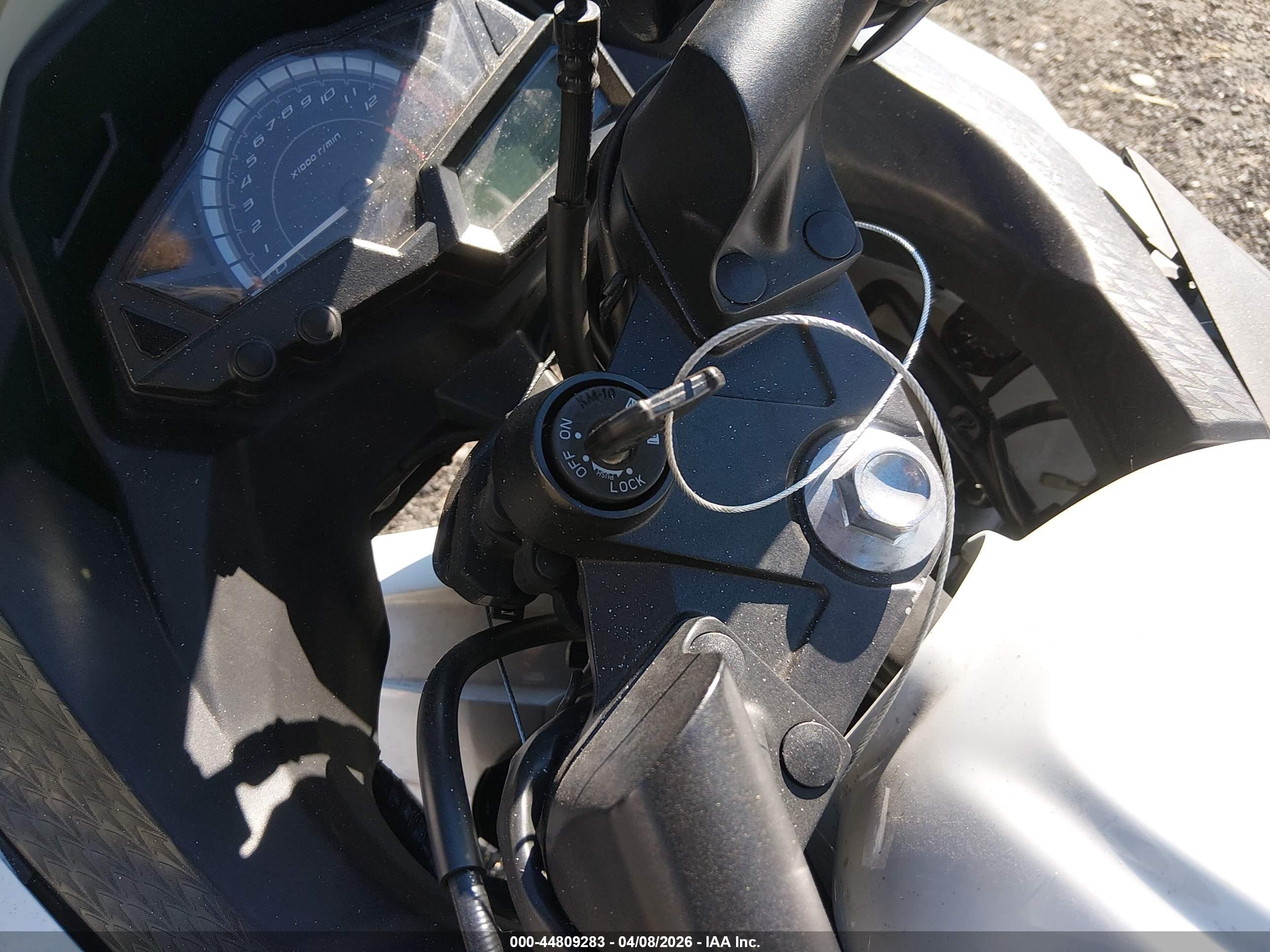 KAWASAKI EX300 image 11