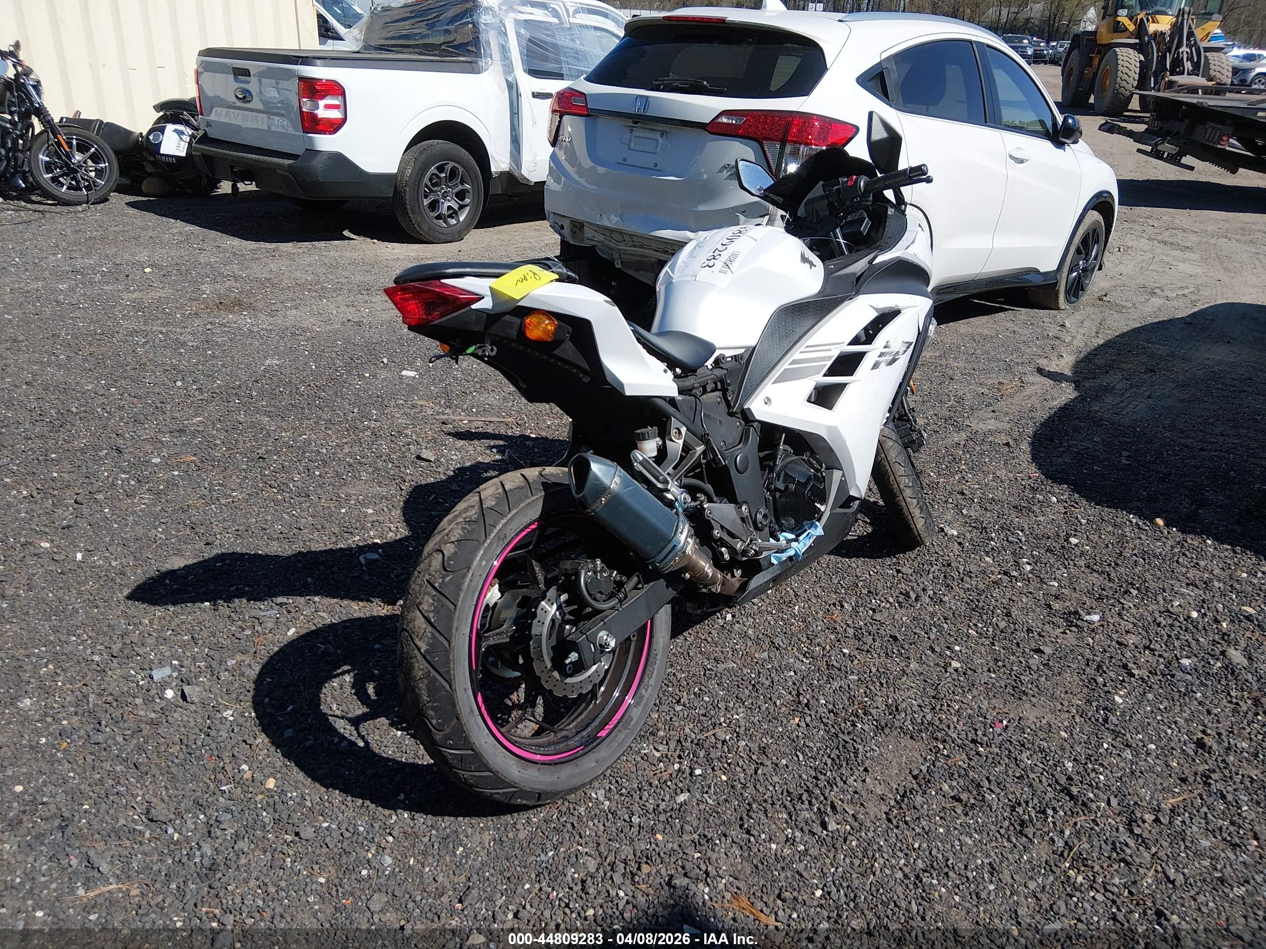 KAWASAKI EX300 image 4