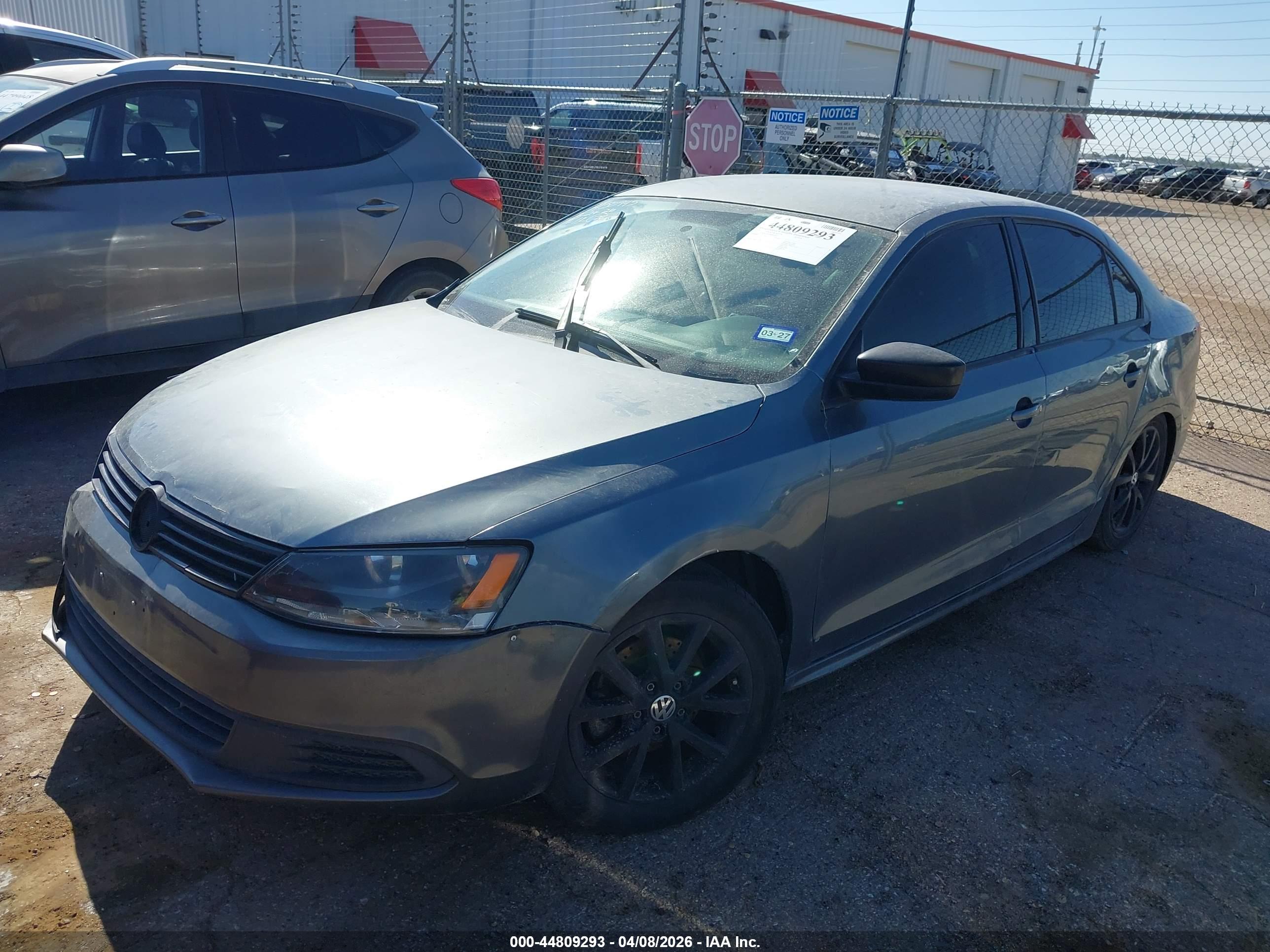 VOLKSWAGEN JETTA image 2