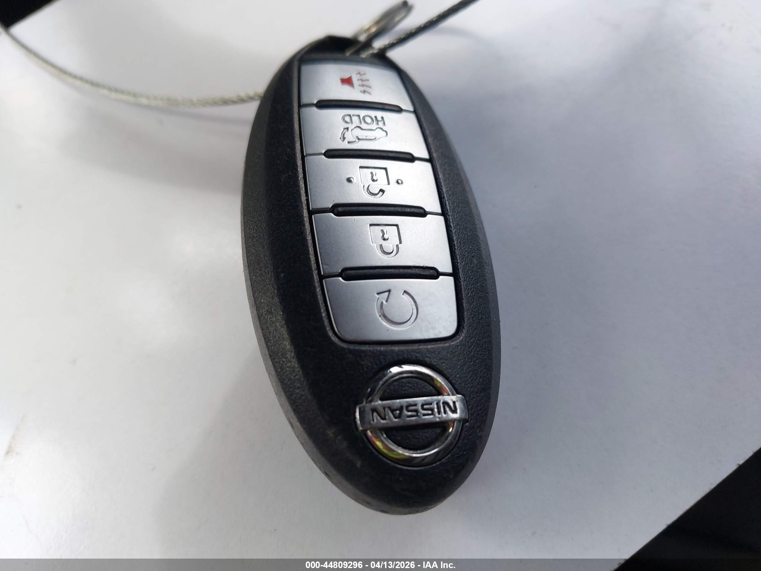 NISSAN ROGUE image 11