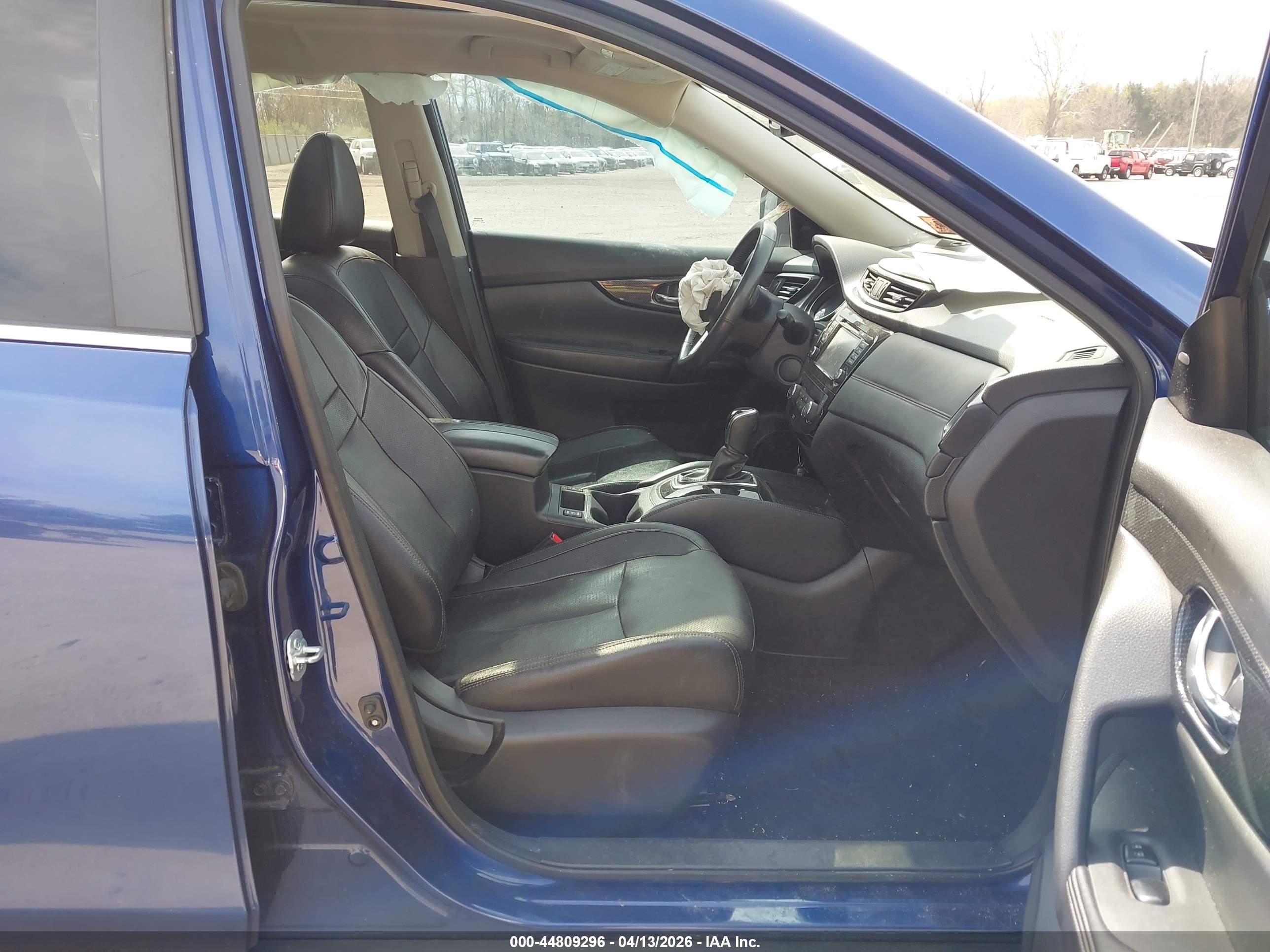 NISSAN ROGUE image 5